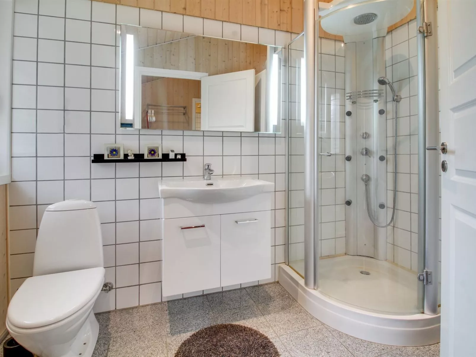 "Gurly" - 25km from the sea-Buiten