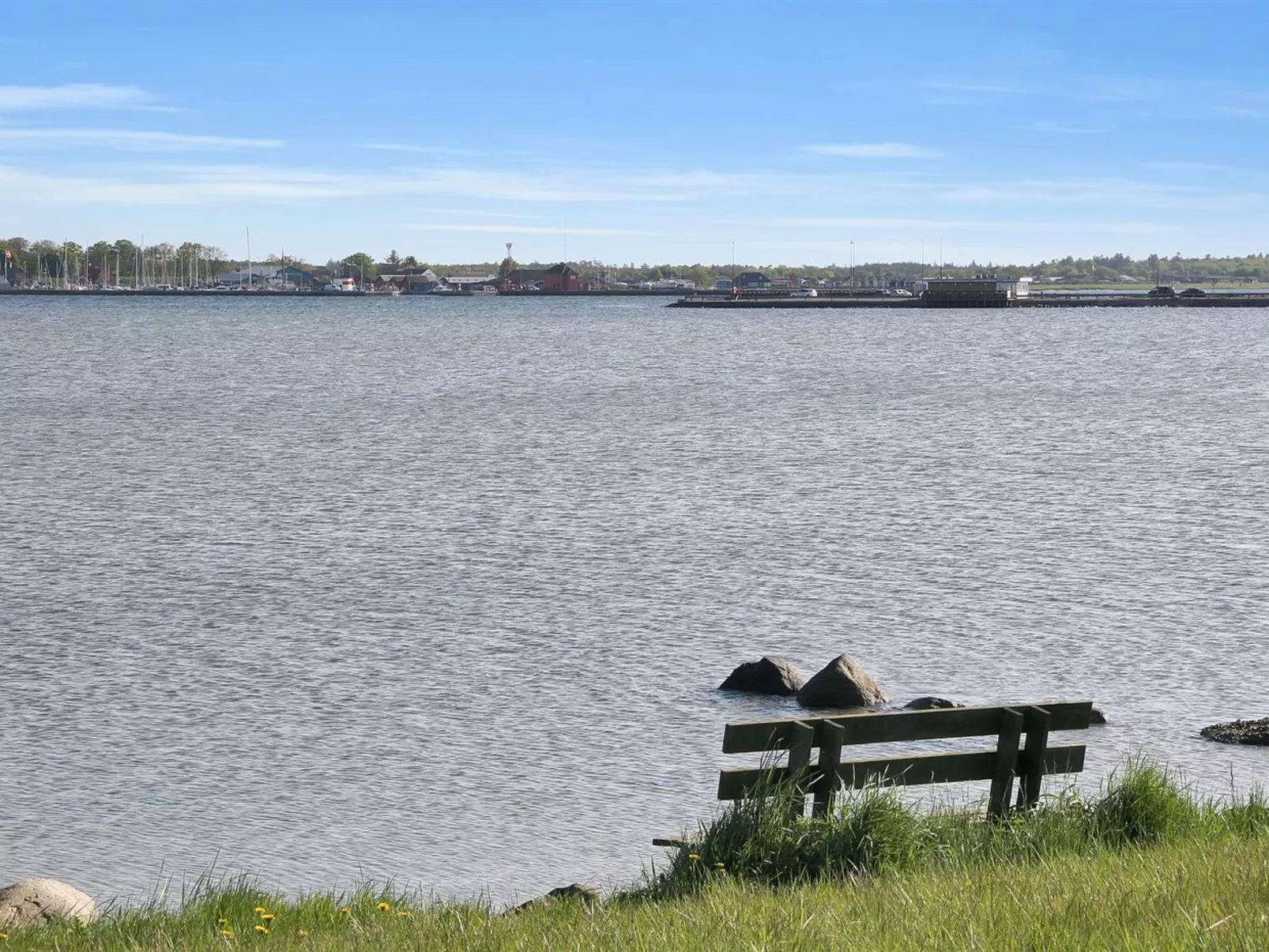"Ilya" - 90m to the inlet-Buiten