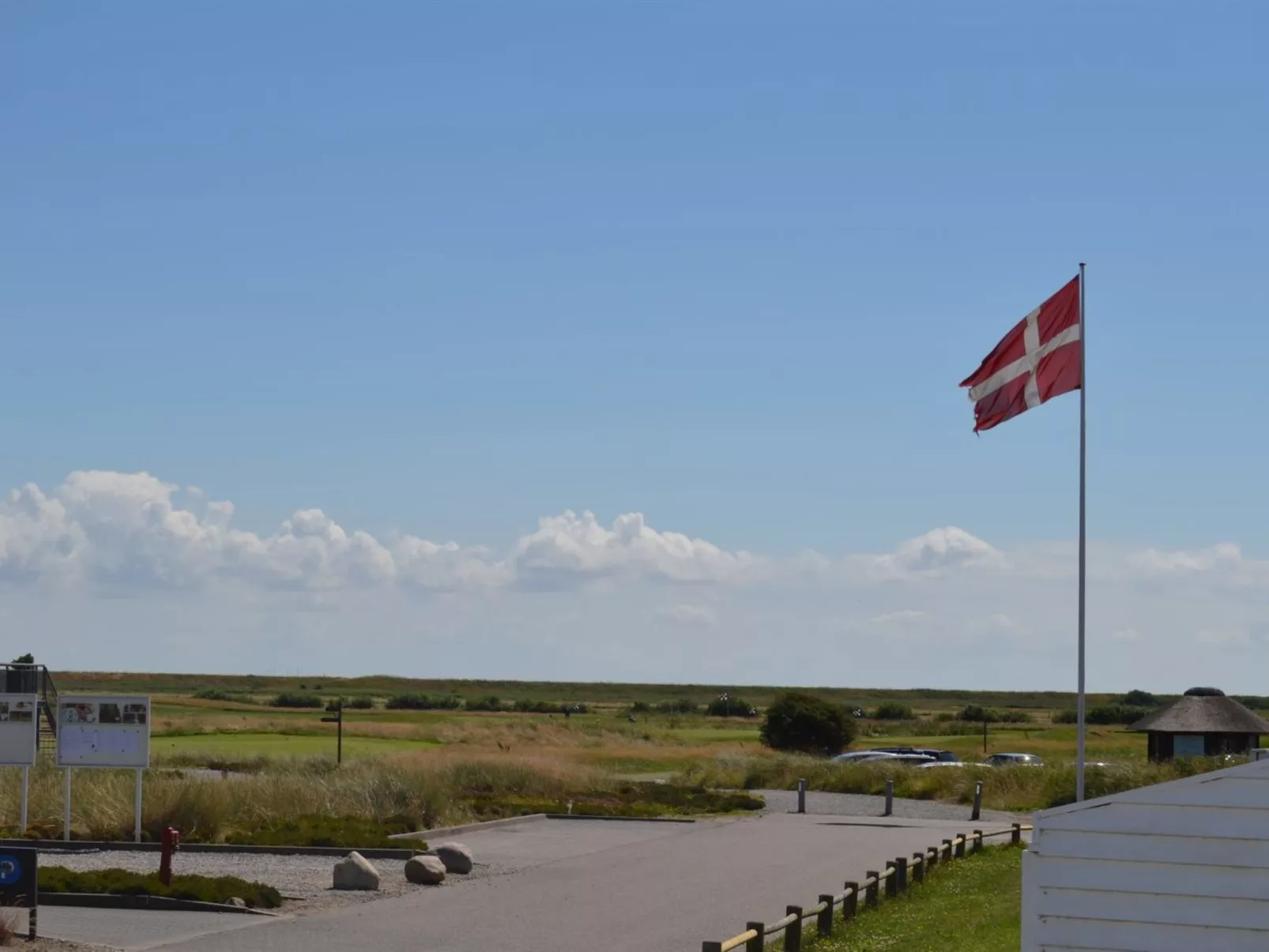"Robbin" - 2.3km from the sea in Western Jutland-Buiten