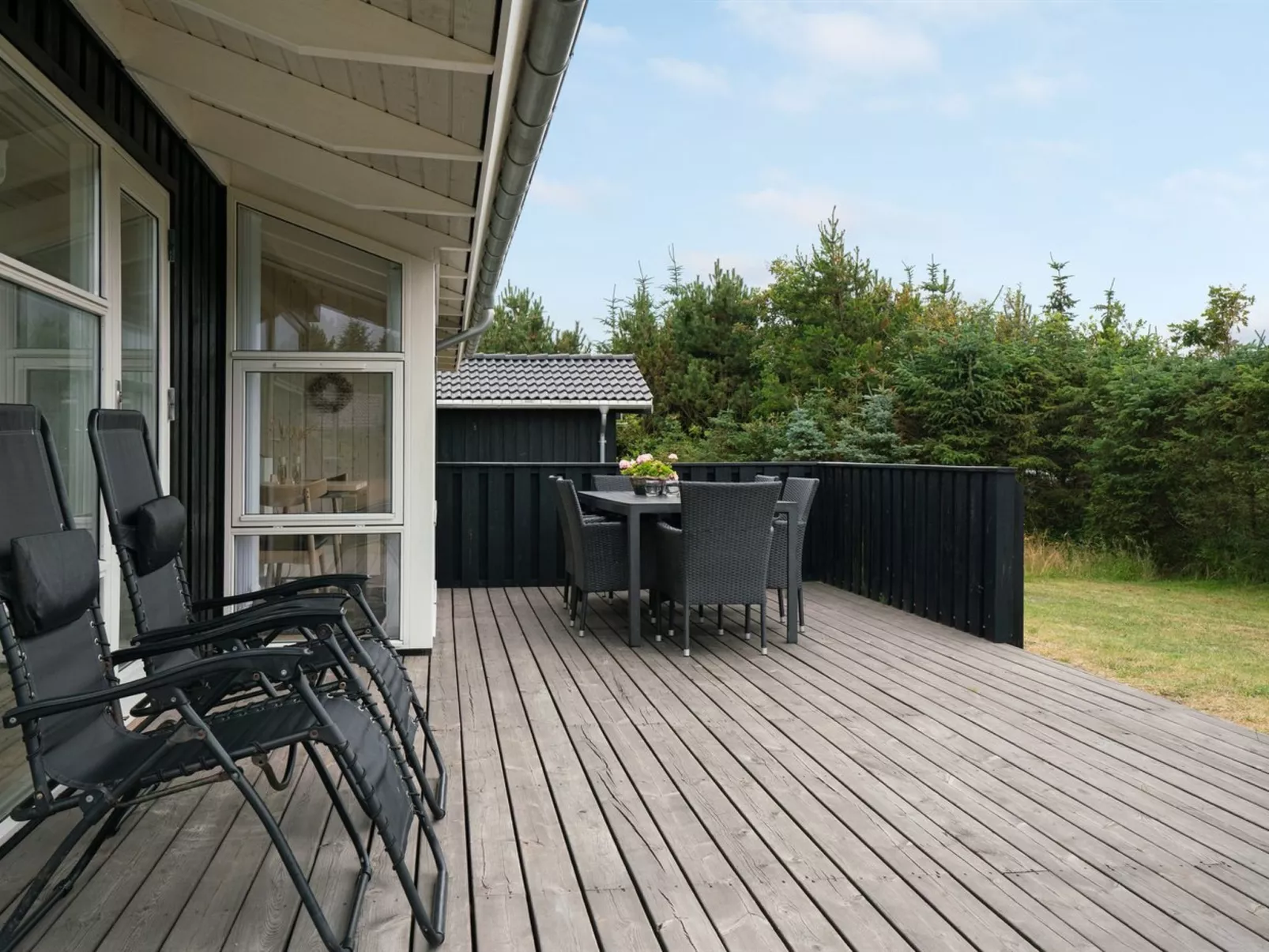 "Elvan" - 450m from the sea-Buiten