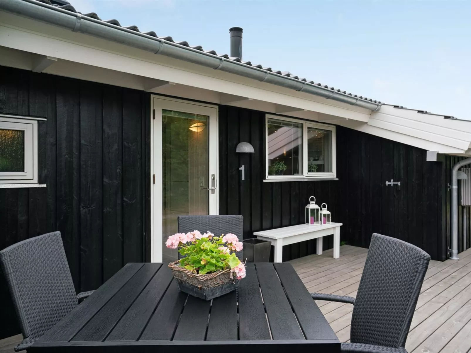 "Elvan" - 450m from the sea-Buiten