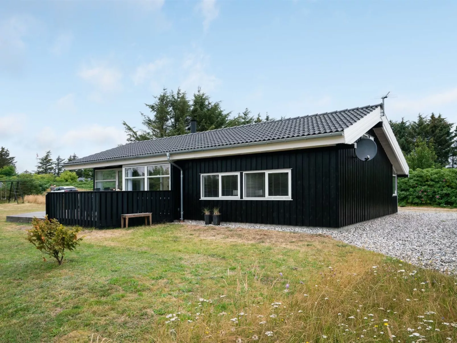 "Elvan" - 450m from the sea-Buiten