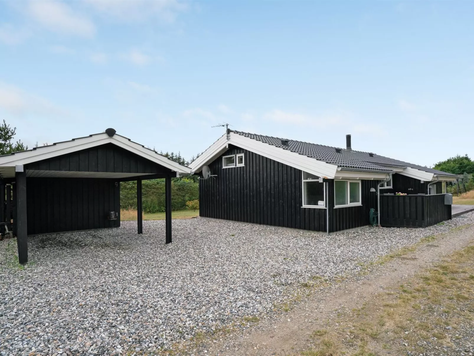 "Elvan" - 450m from the sea-Buiten