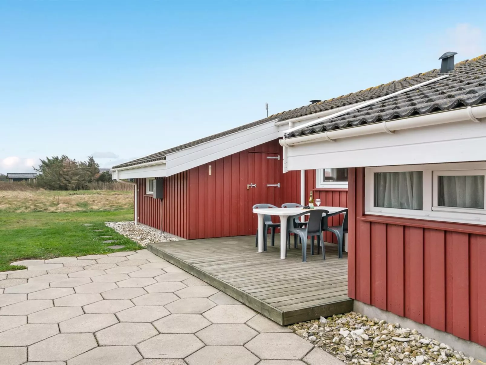 "Emi" - 250m from the sea-Buiten