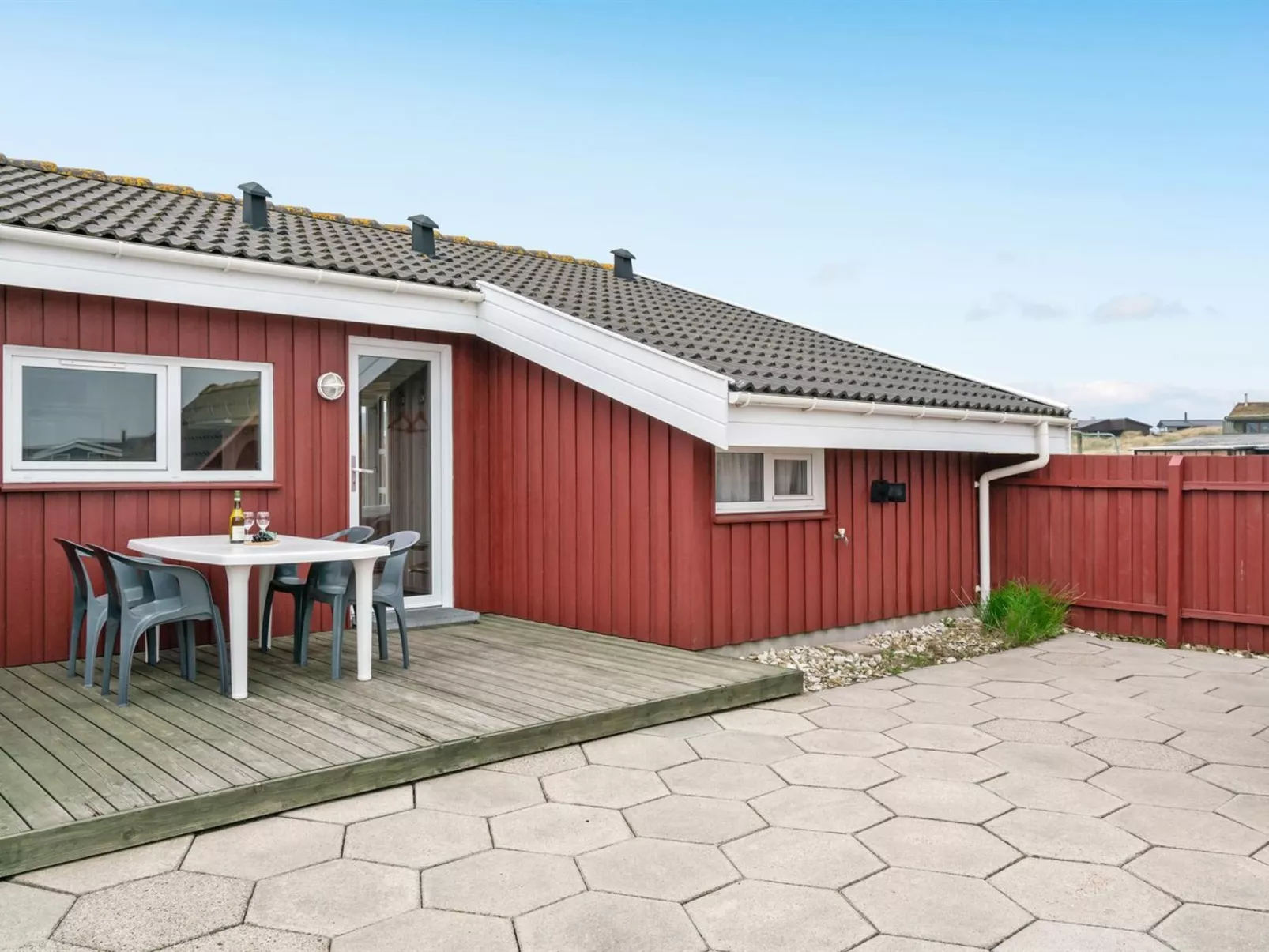 "Emi" - 250m from the sea-Buiten