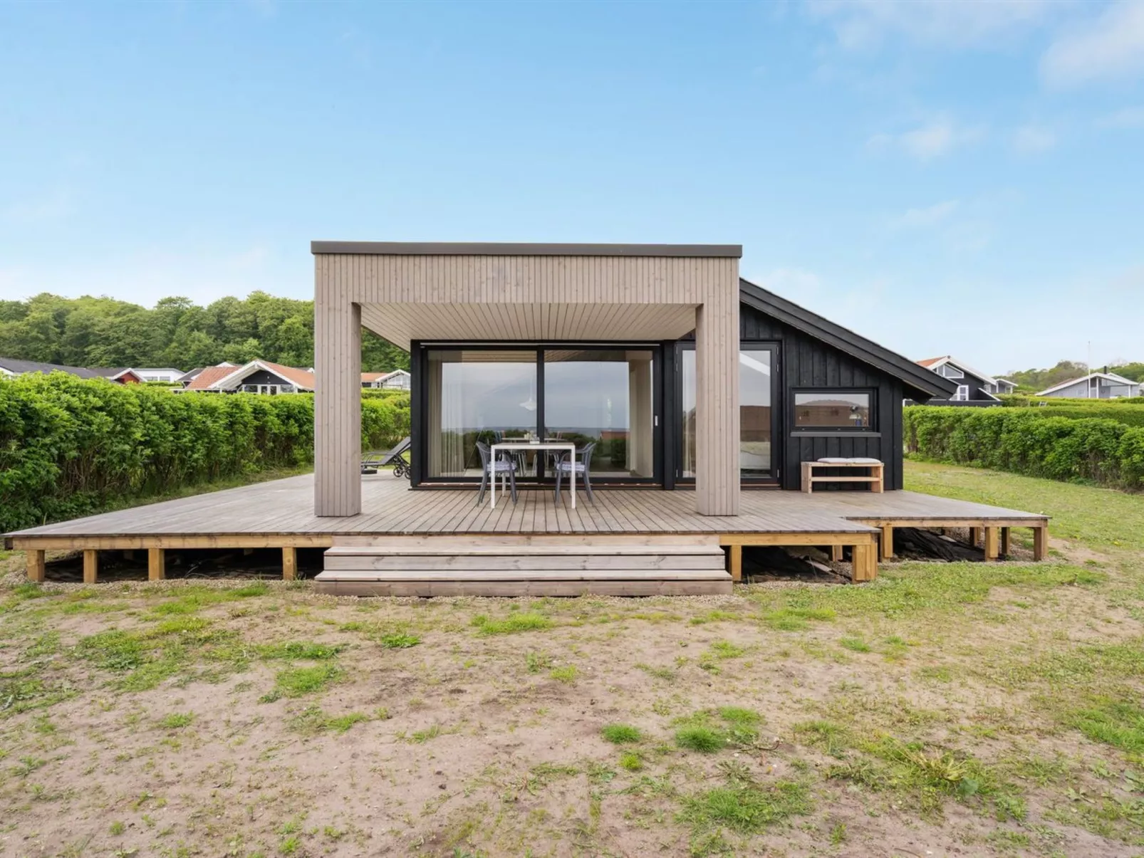 "Ely" - 300m from the sea-Buiten