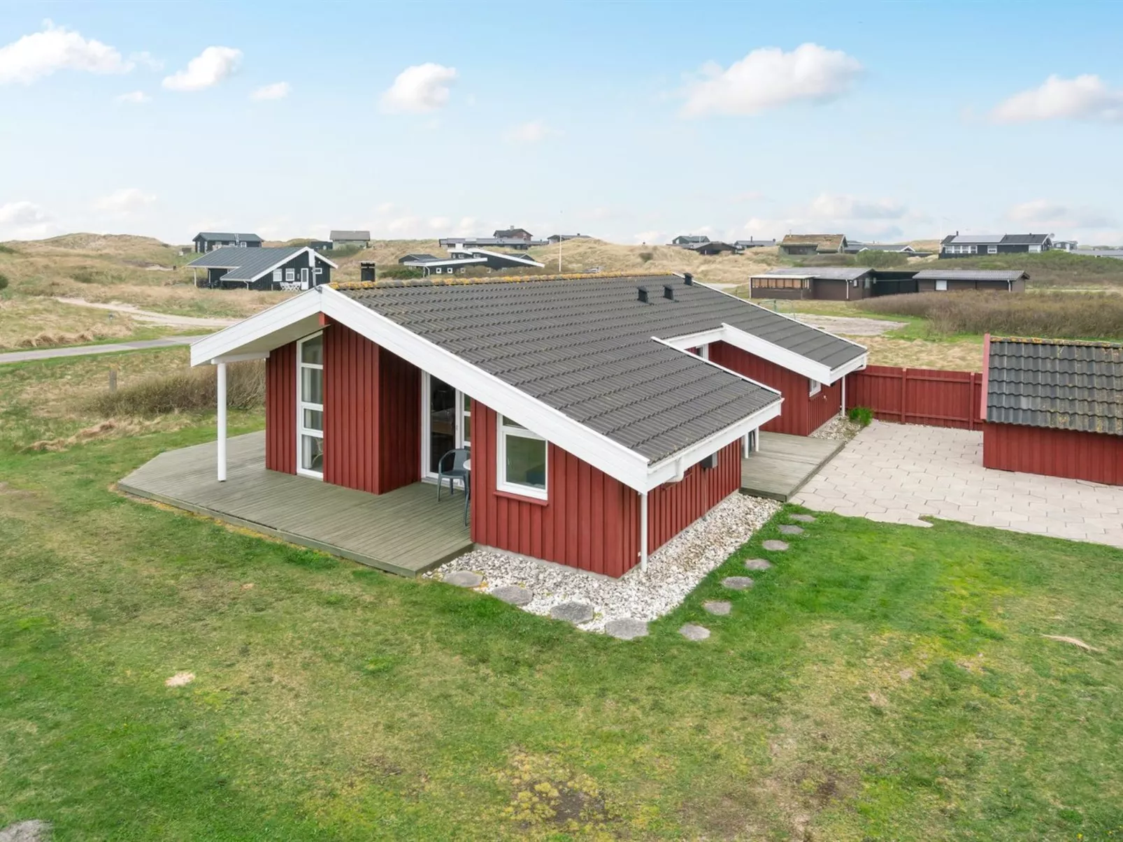 "Emi" - 250m from the sea-Buiten
