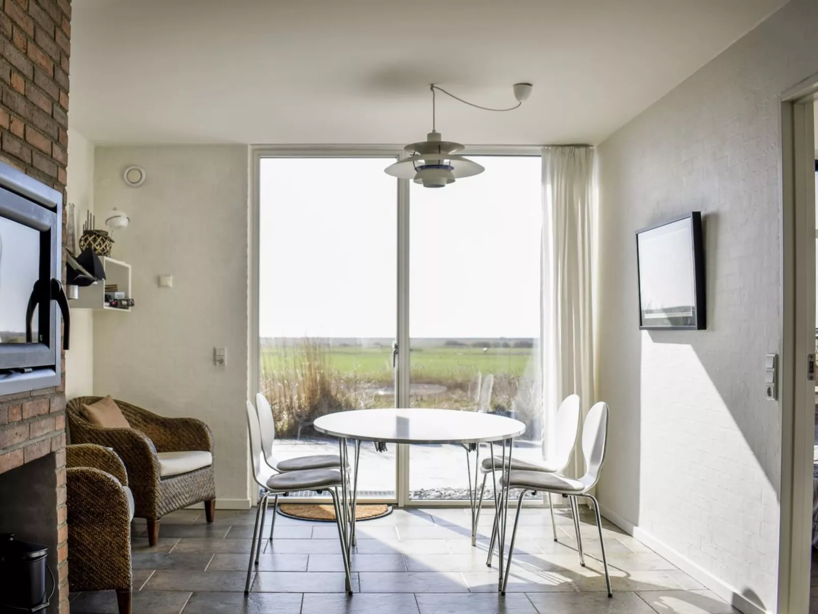 "Dilruba" - 2.4km from the sea-Binnen