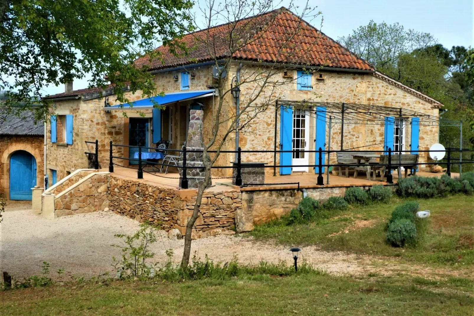 Maison de vacances - PUY-L'EVÊQUE-Buitenkant zomer