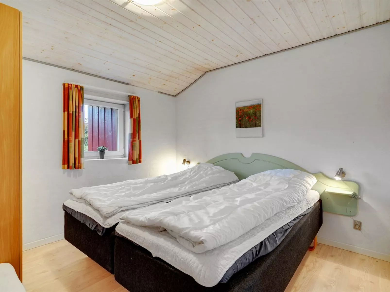 "Asdis" - 2.8km from the sea-Binnen