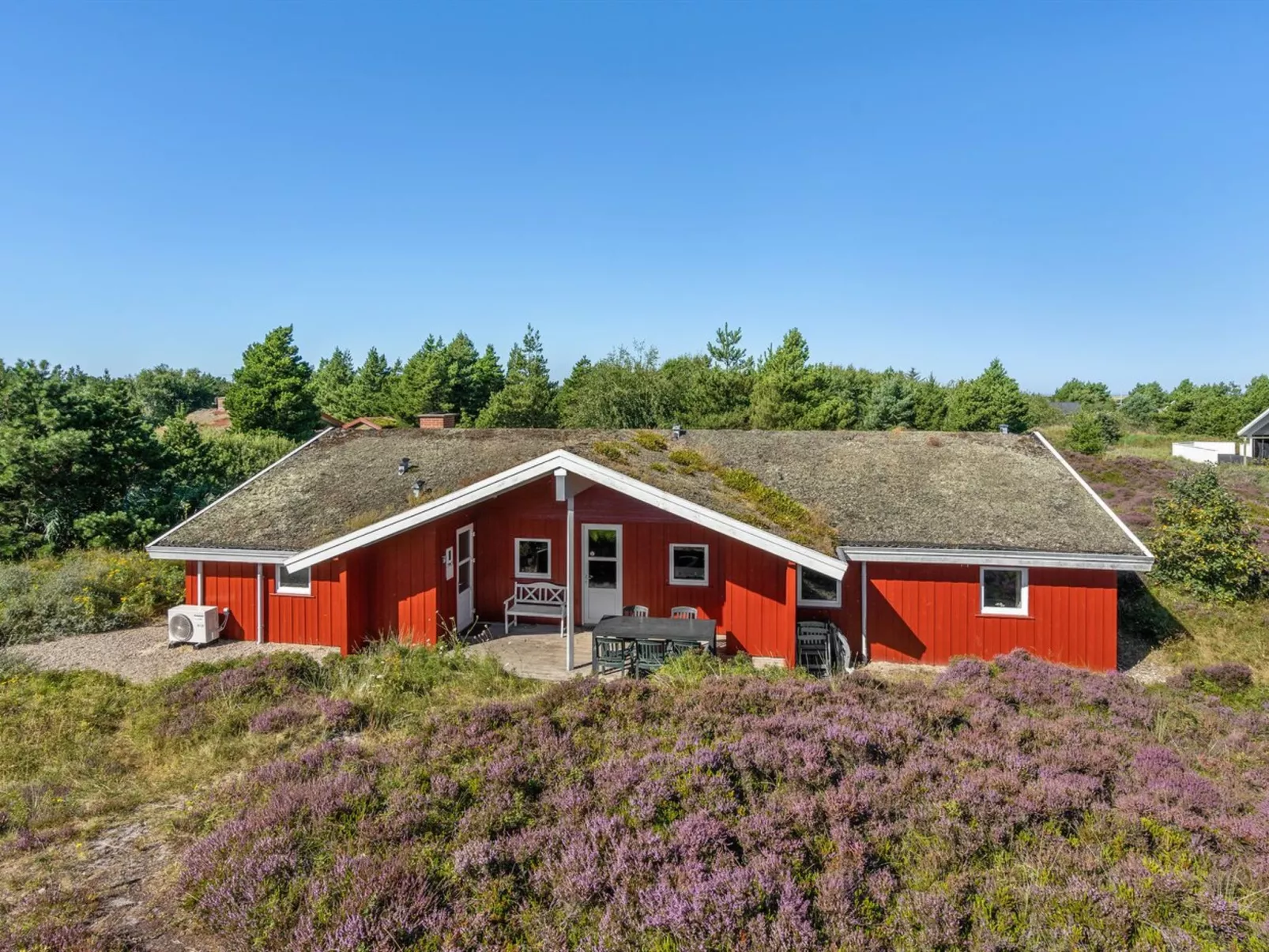 "Asdis" - 2.8km from the sea-Buiten