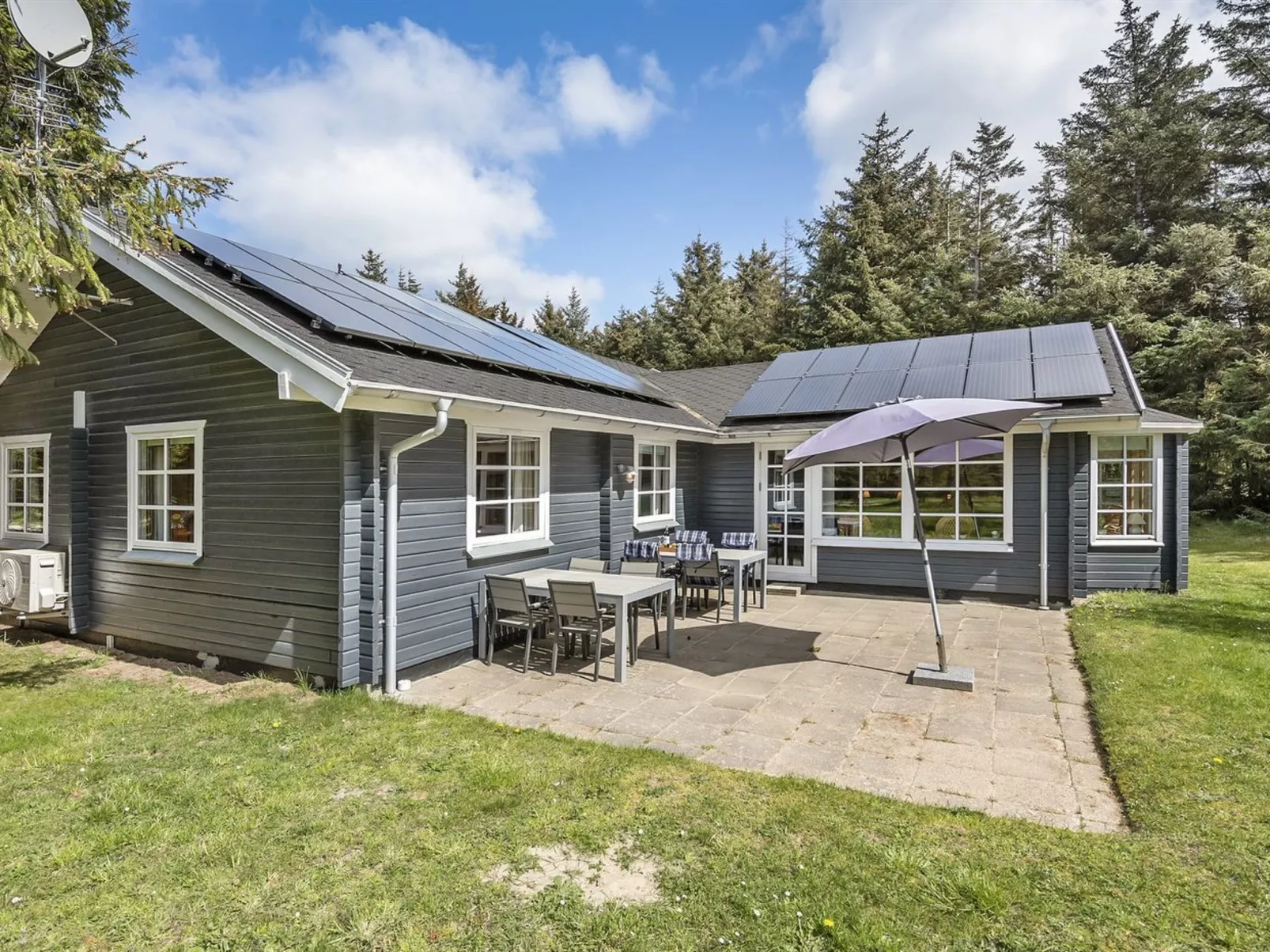 "Vaska" - 550m from the sea-Buiten