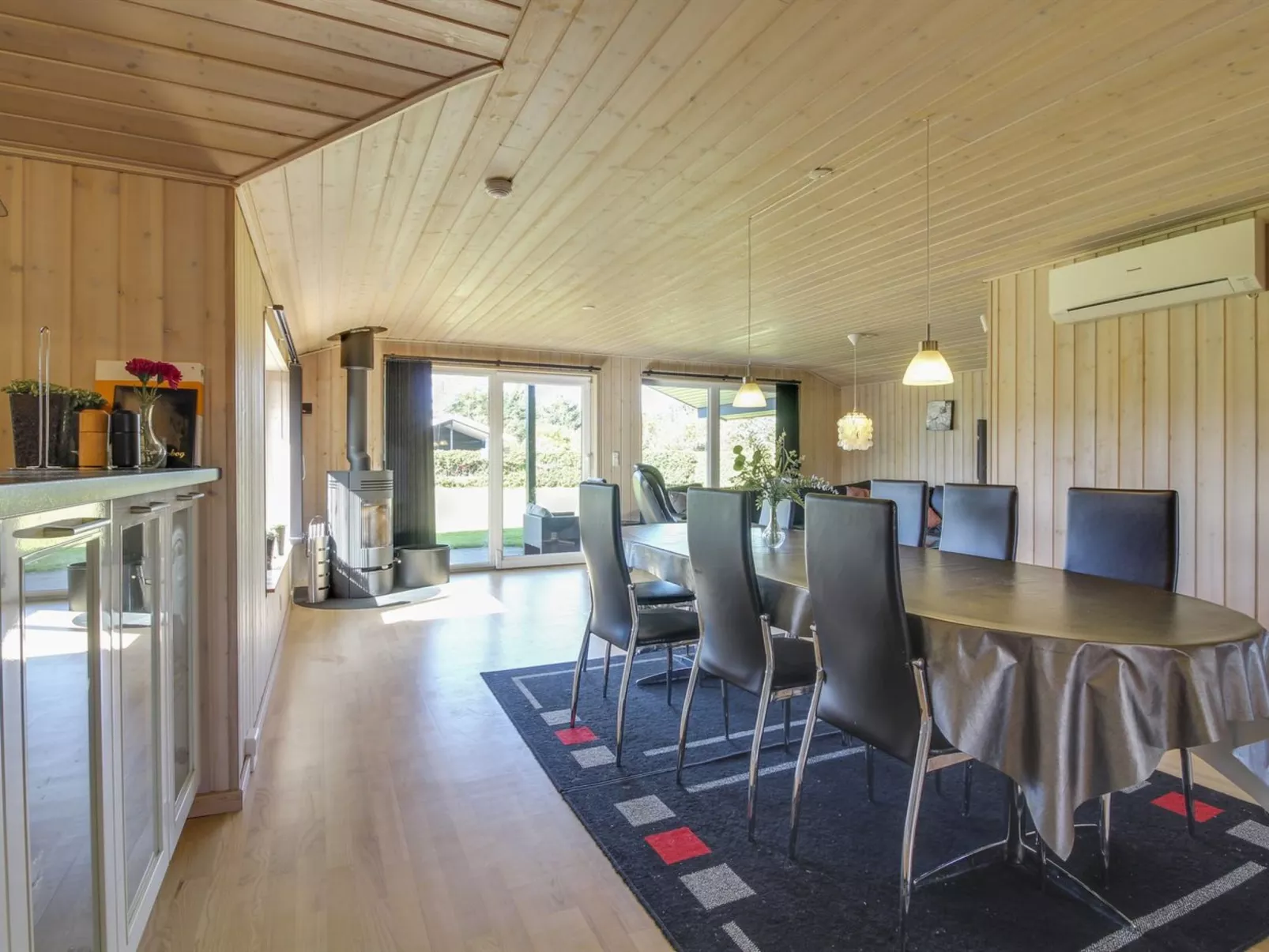 "Susan" - 600m from the sea-Binnen