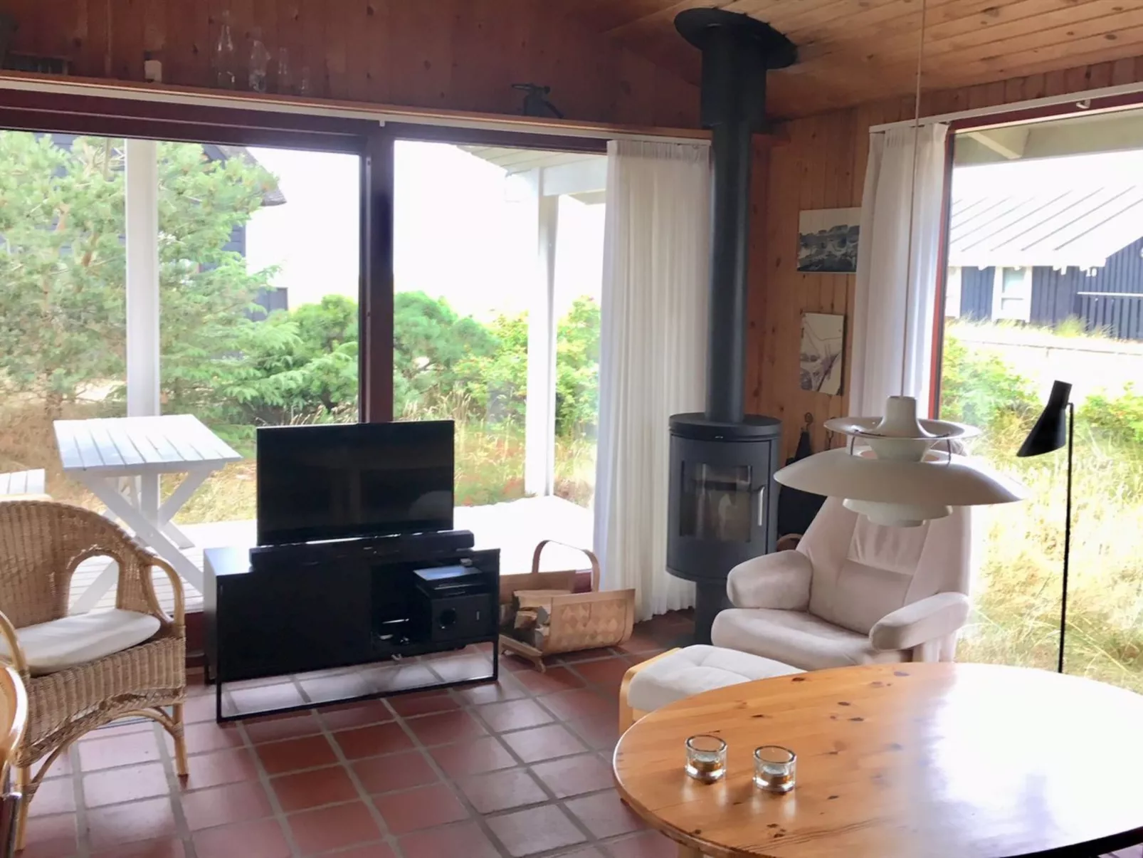 "Ienngelild" - 50m from the sea-Binnen