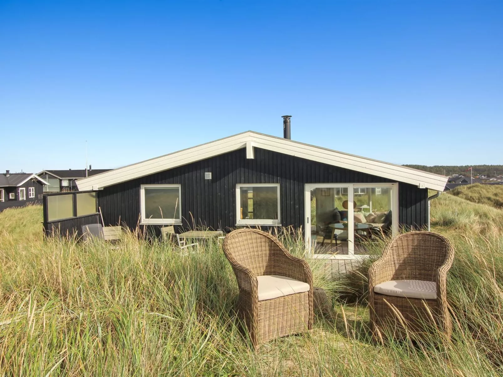 "Anissa" - 100m from the sea-Binnen