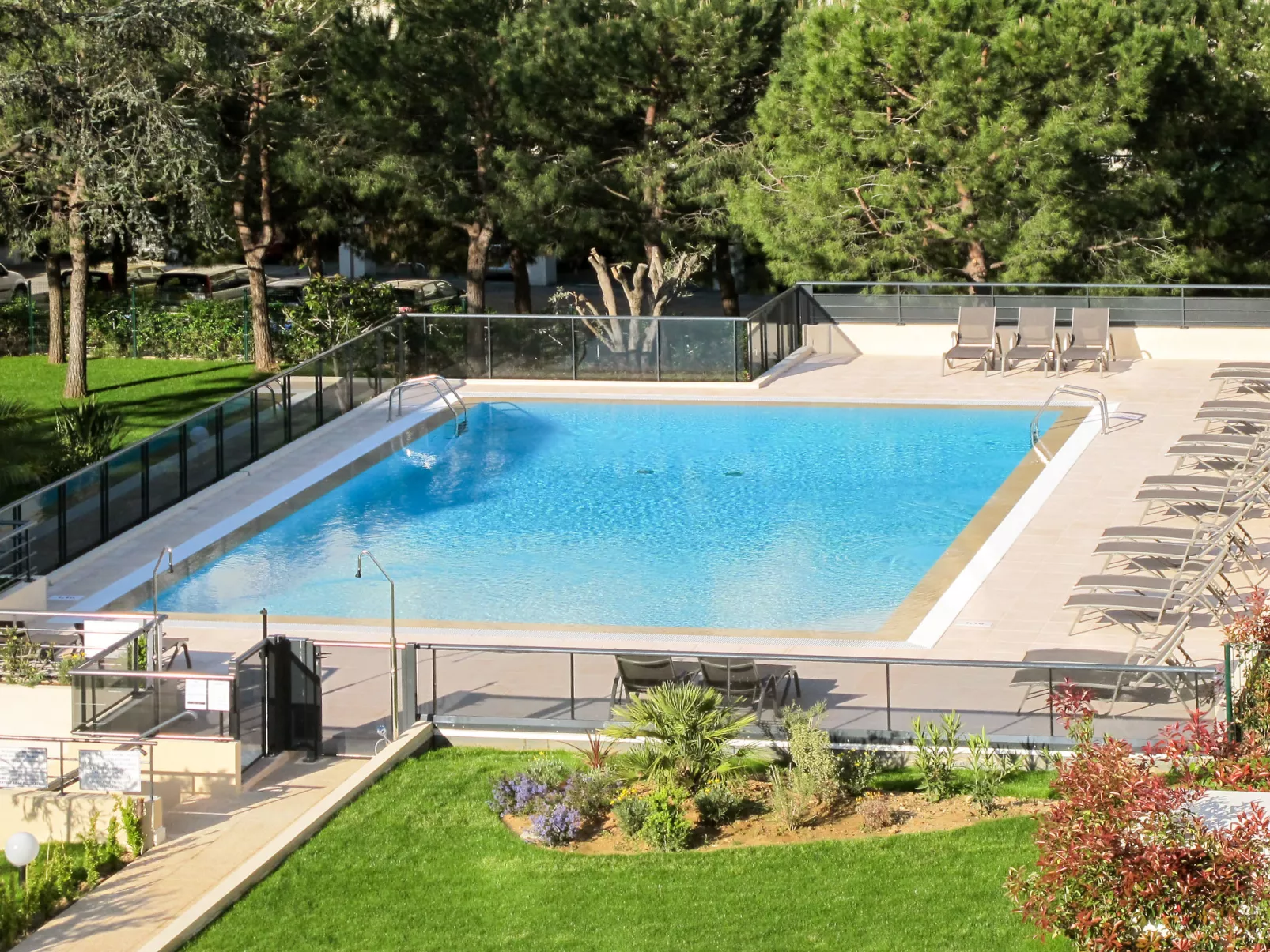 Le Lido-Buiten