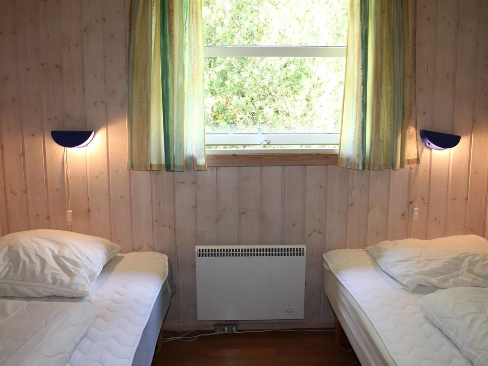 "Nicklas" - 2km from the sea-Binnen