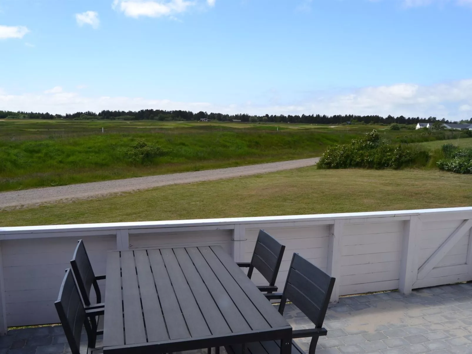 "Nayana" - 2.3km from the sea-Buiten