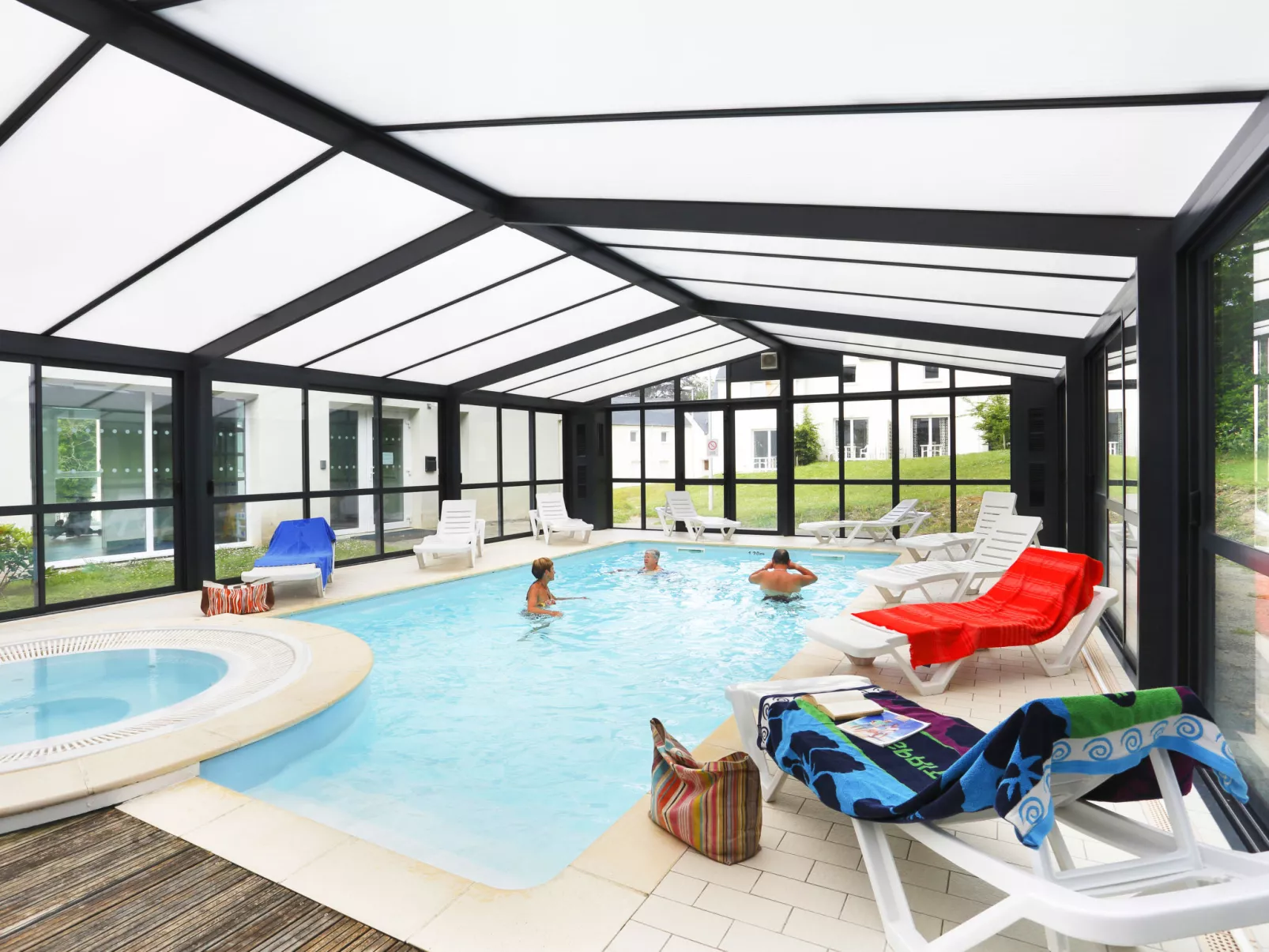 Domaine de la Baie-T4 duplex 8 pers.-Binnen