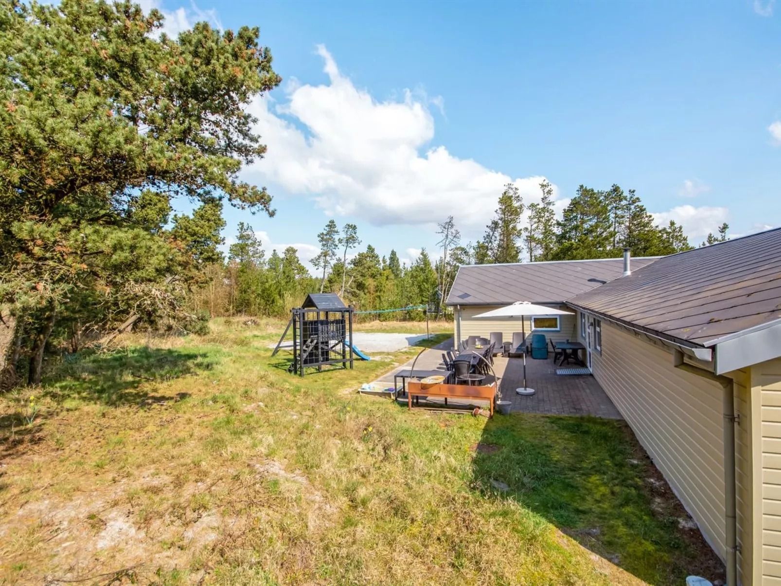 "Nael" - 1.6km from the sea-Buiten