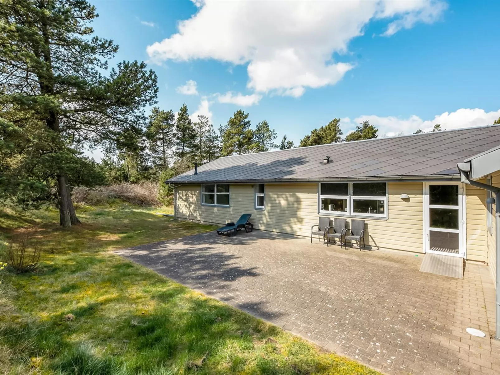 "Nael" - 1.6km from the sea-Buiten
