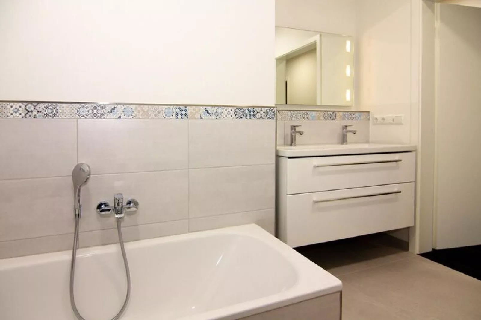 Wohnung im EG-Badkamer