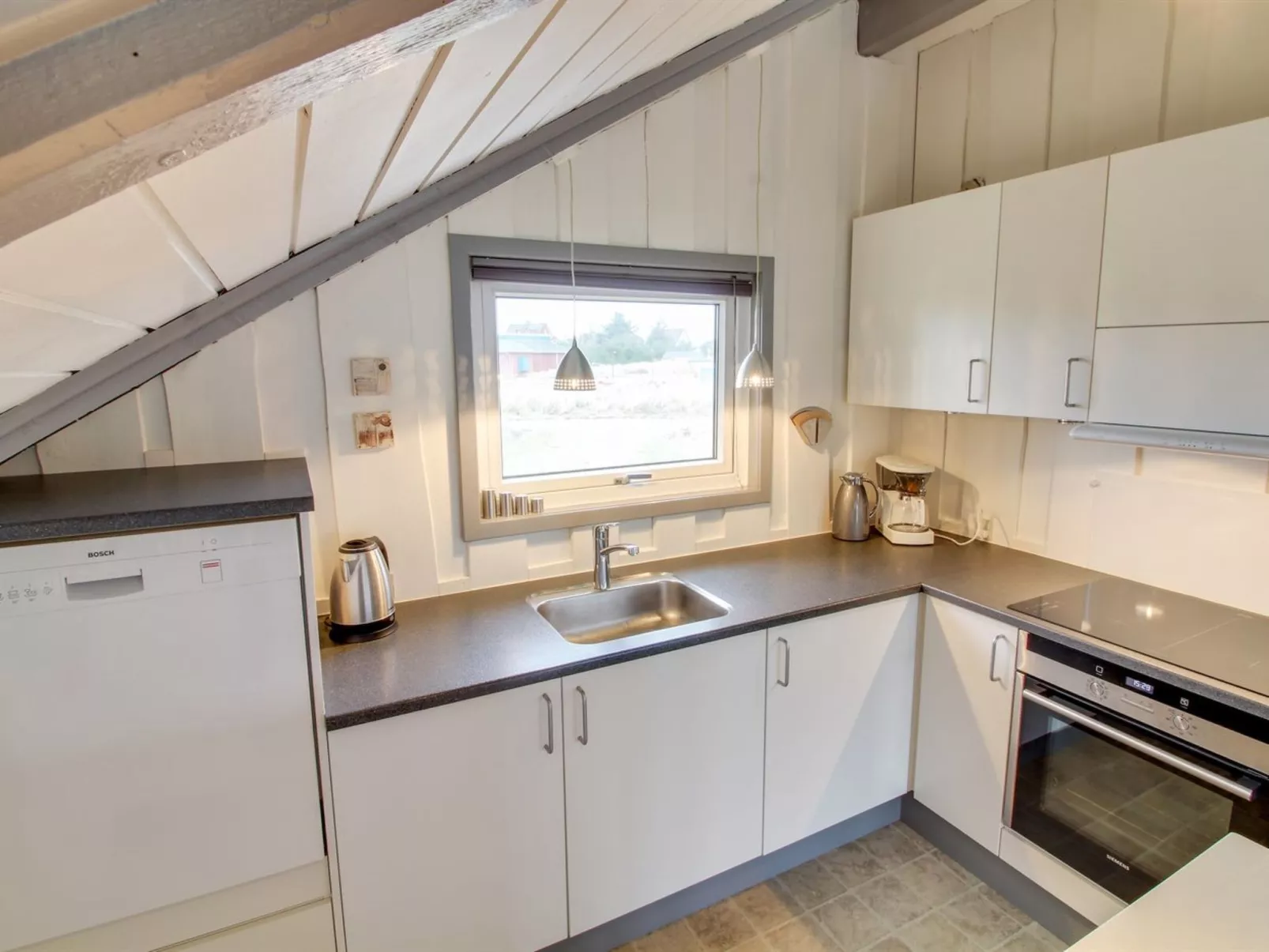 "Halda" - 300m from the sea-Binnen