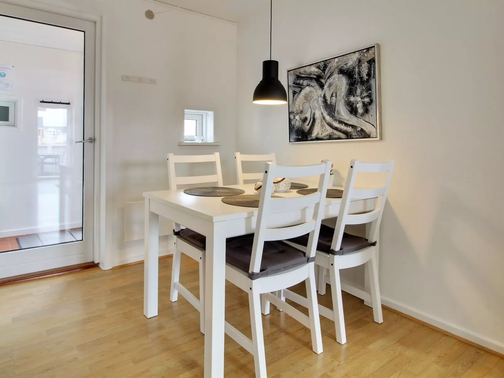 "Anelia" - 2.3km from the sea-Binnen