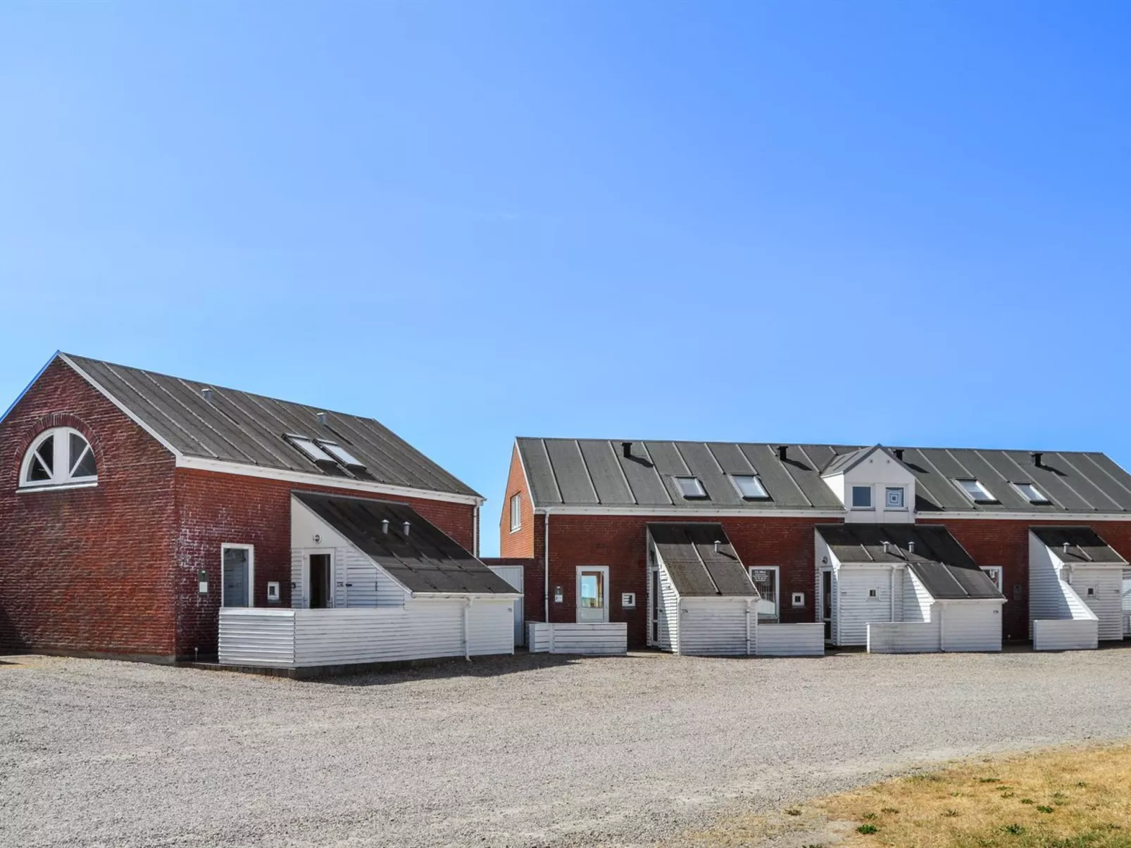 "Anelia" - 2.3km from the sea-Buiten