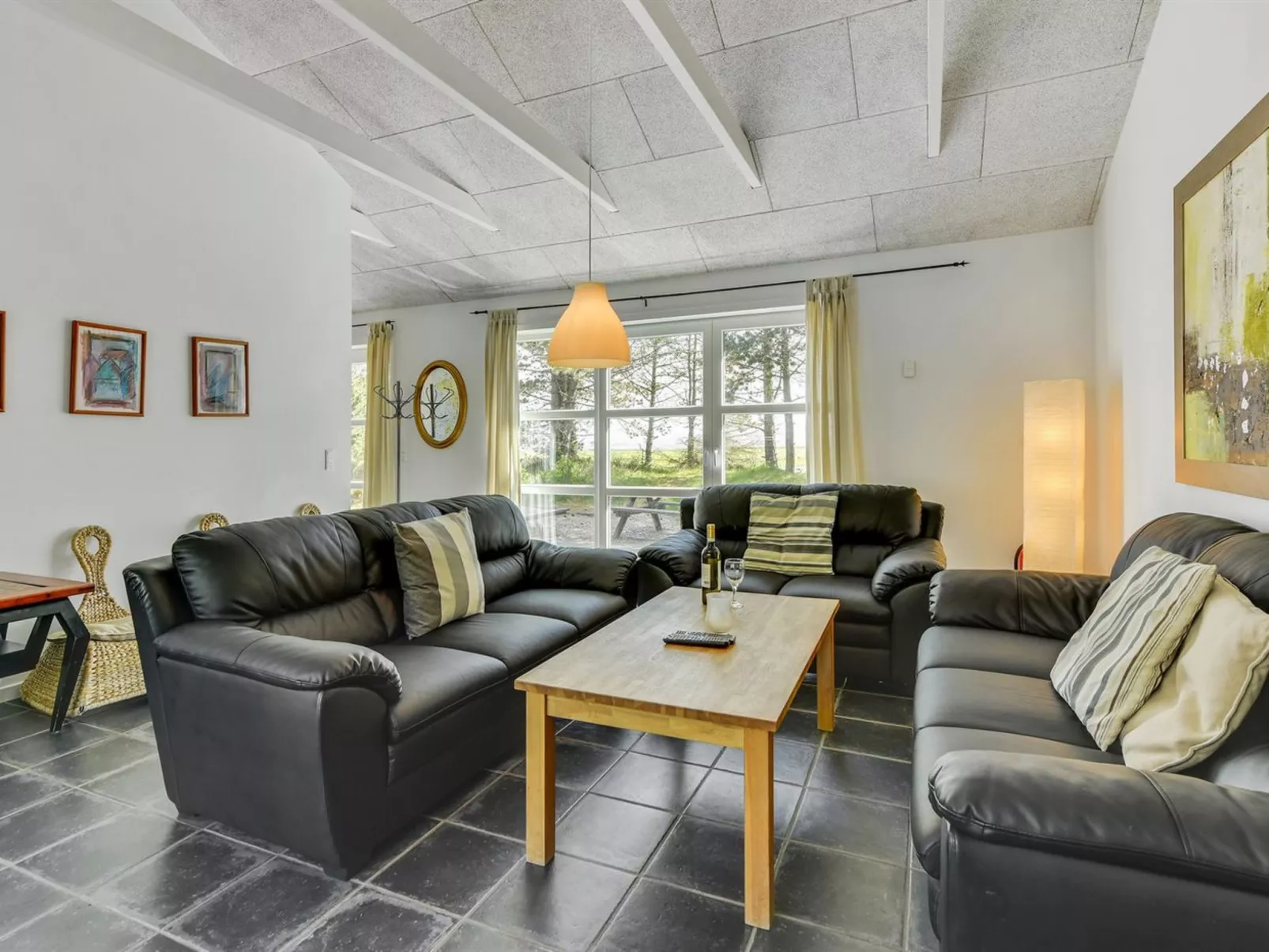 "Svanborg" - 3.7km from the sea-Binnen