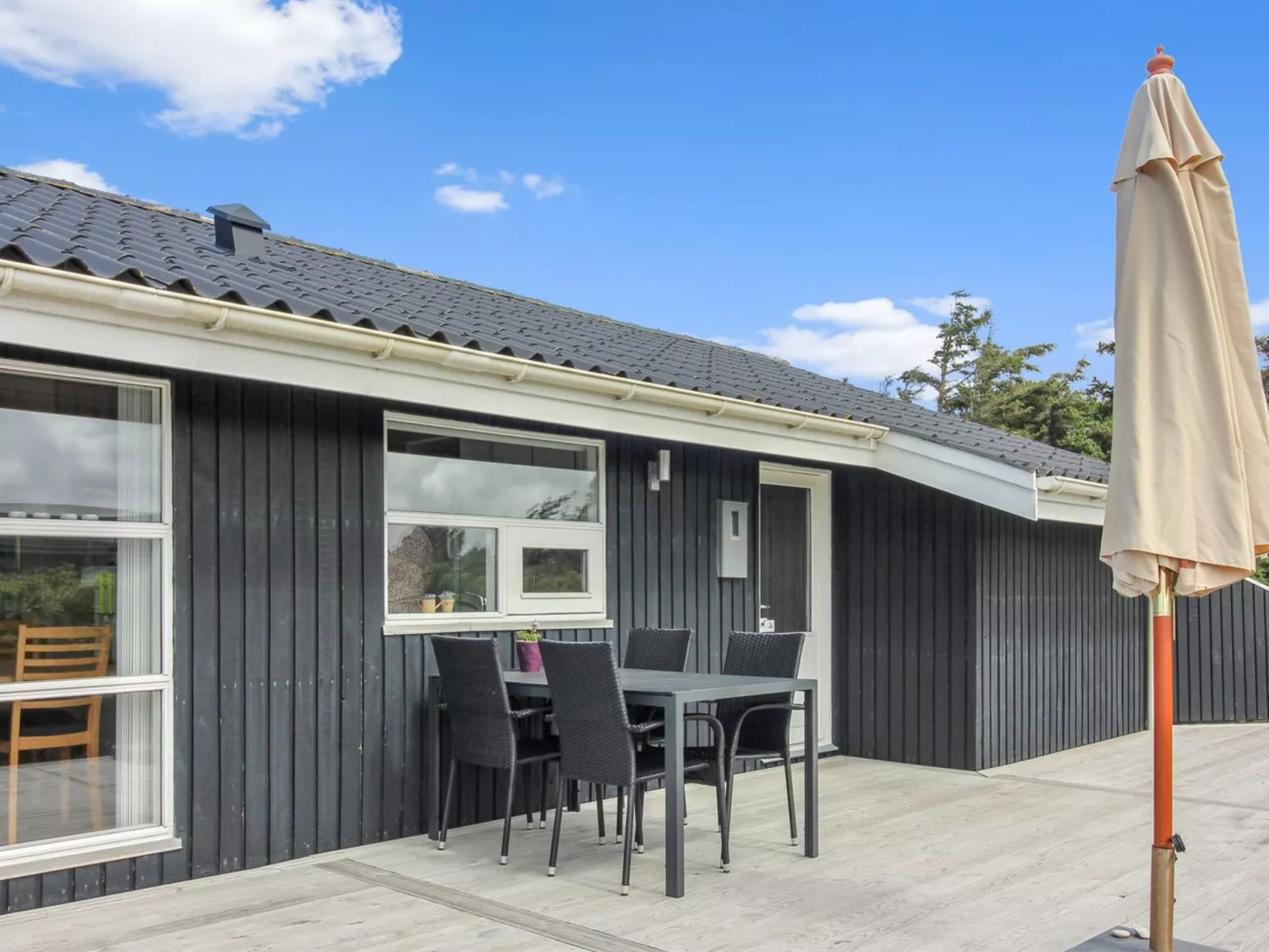 "Kaija" - 300m from the sea-Buiten