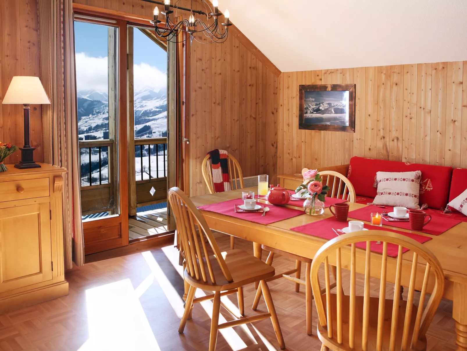 Chalets Des Cimes-Binnen