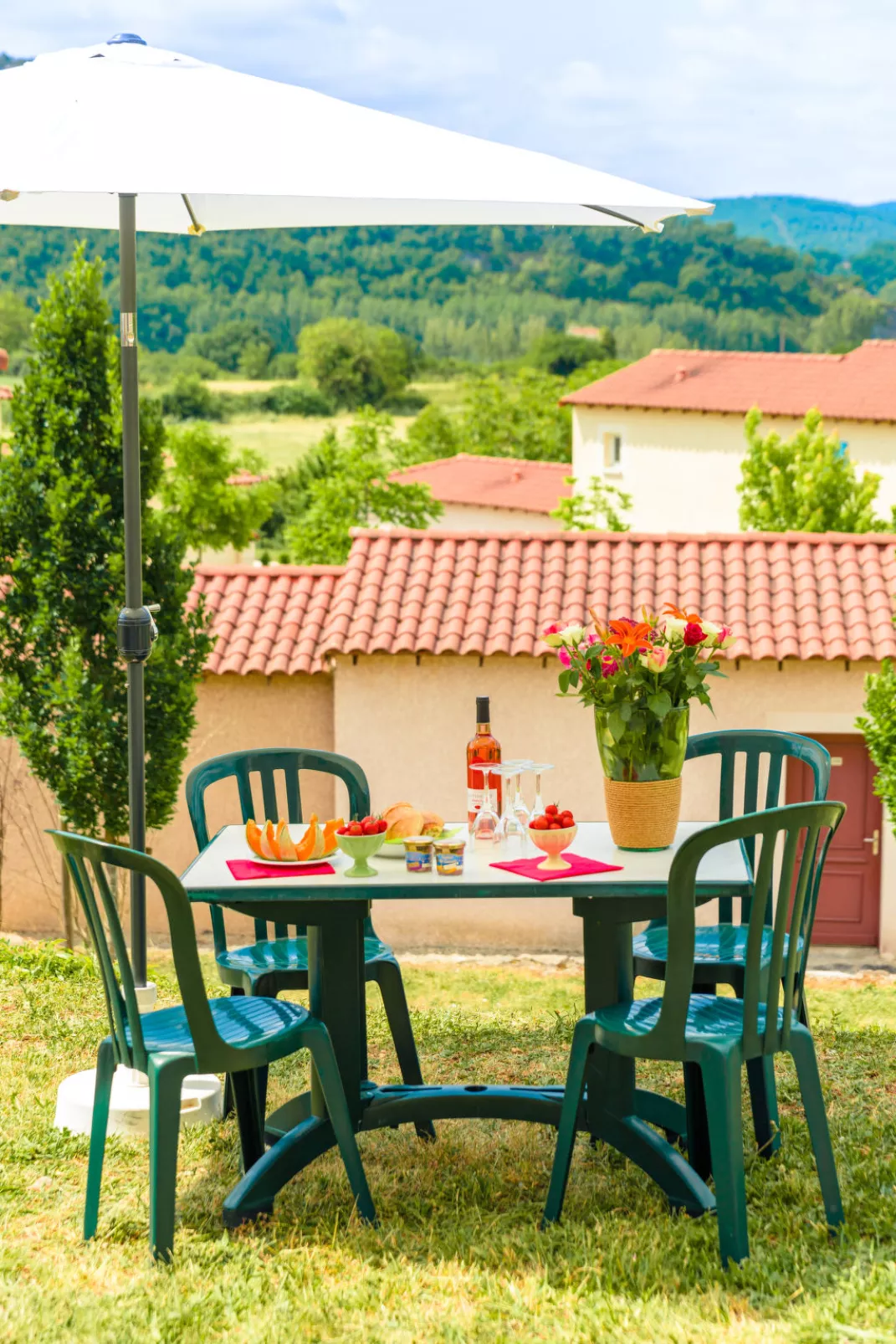 Domaine des Cazelles-Buiten