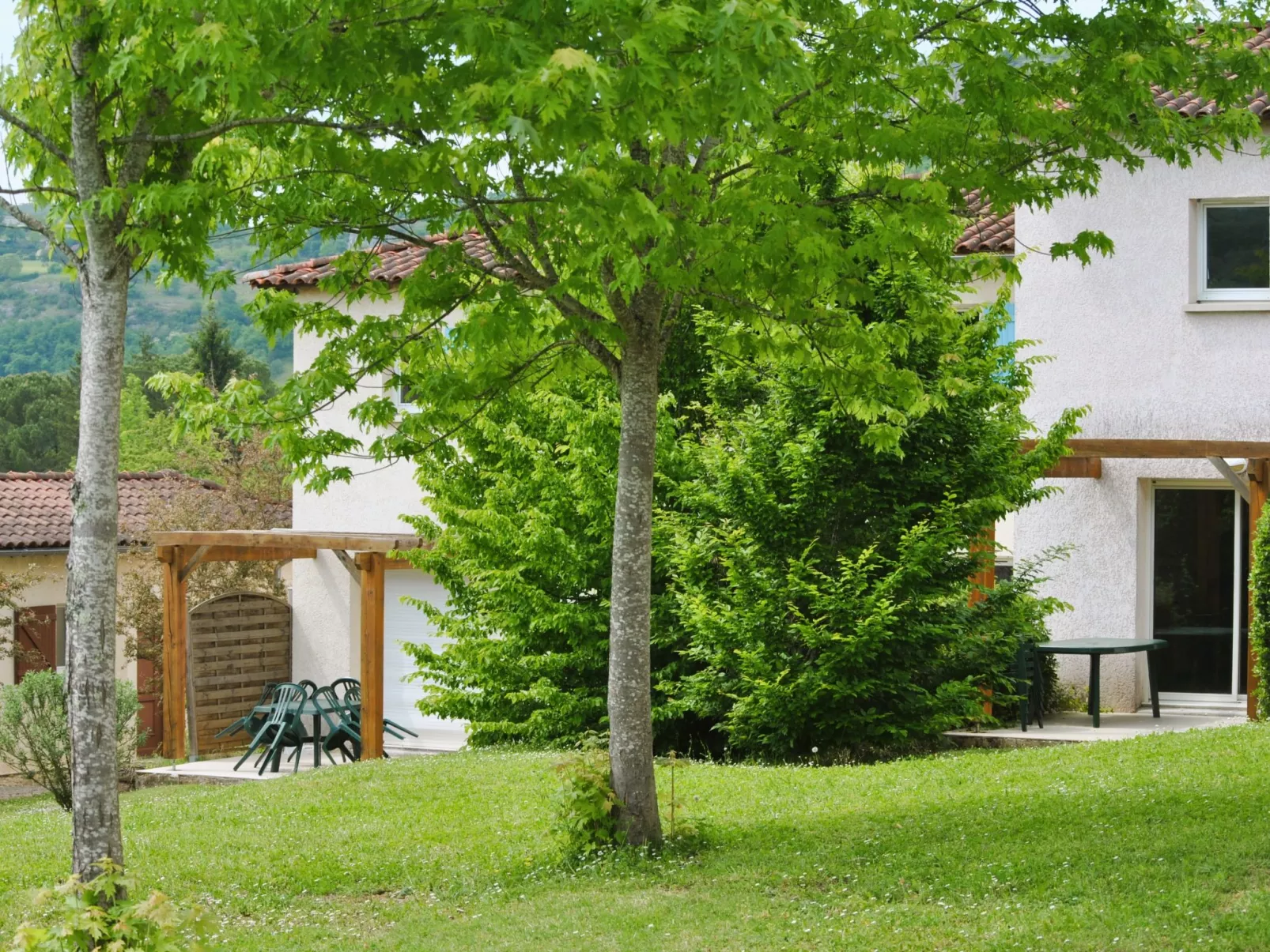 Domaine des Cazelles-Buiten