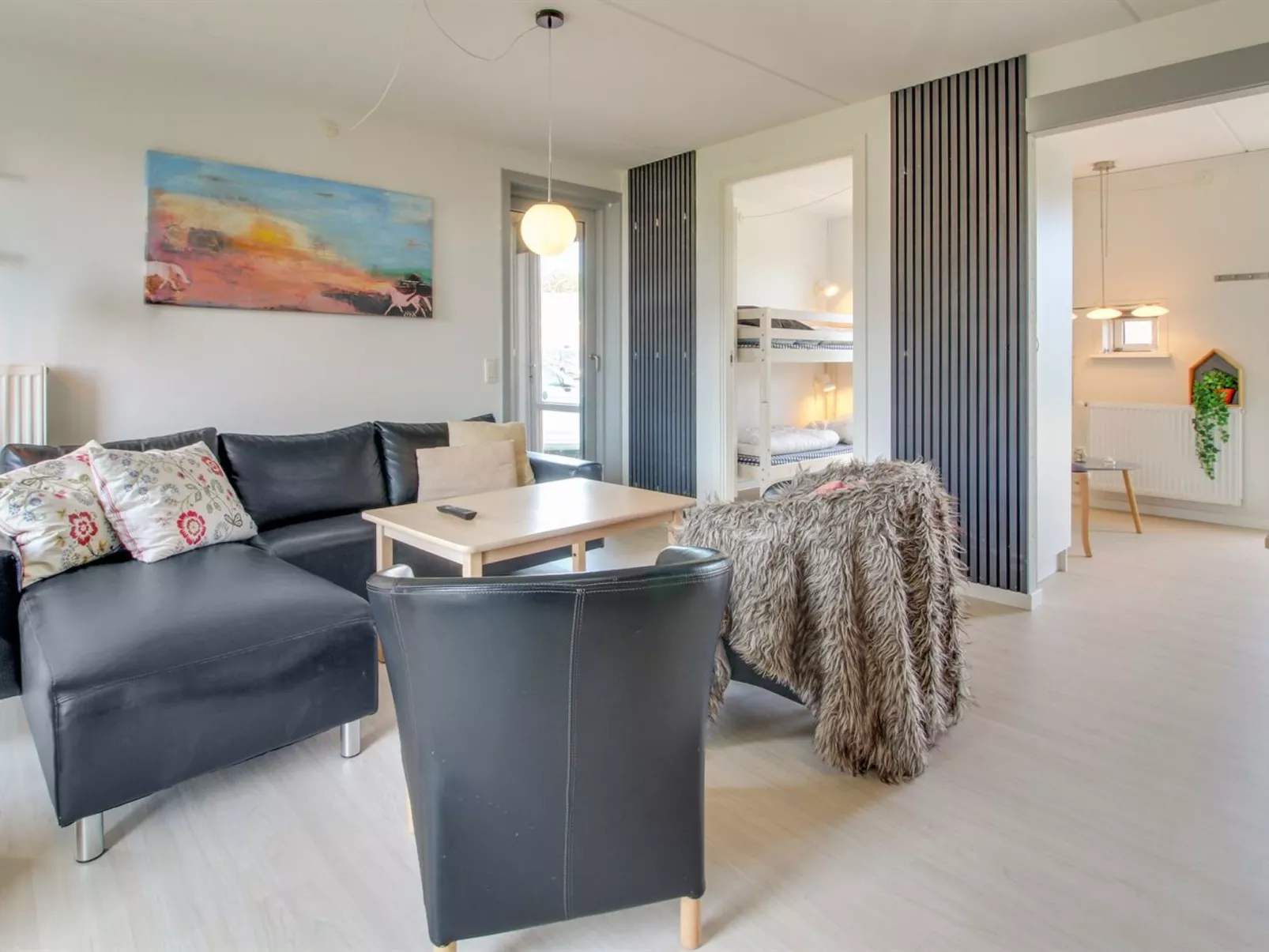 "Aswith" - 2.3km from the sea-Binnen