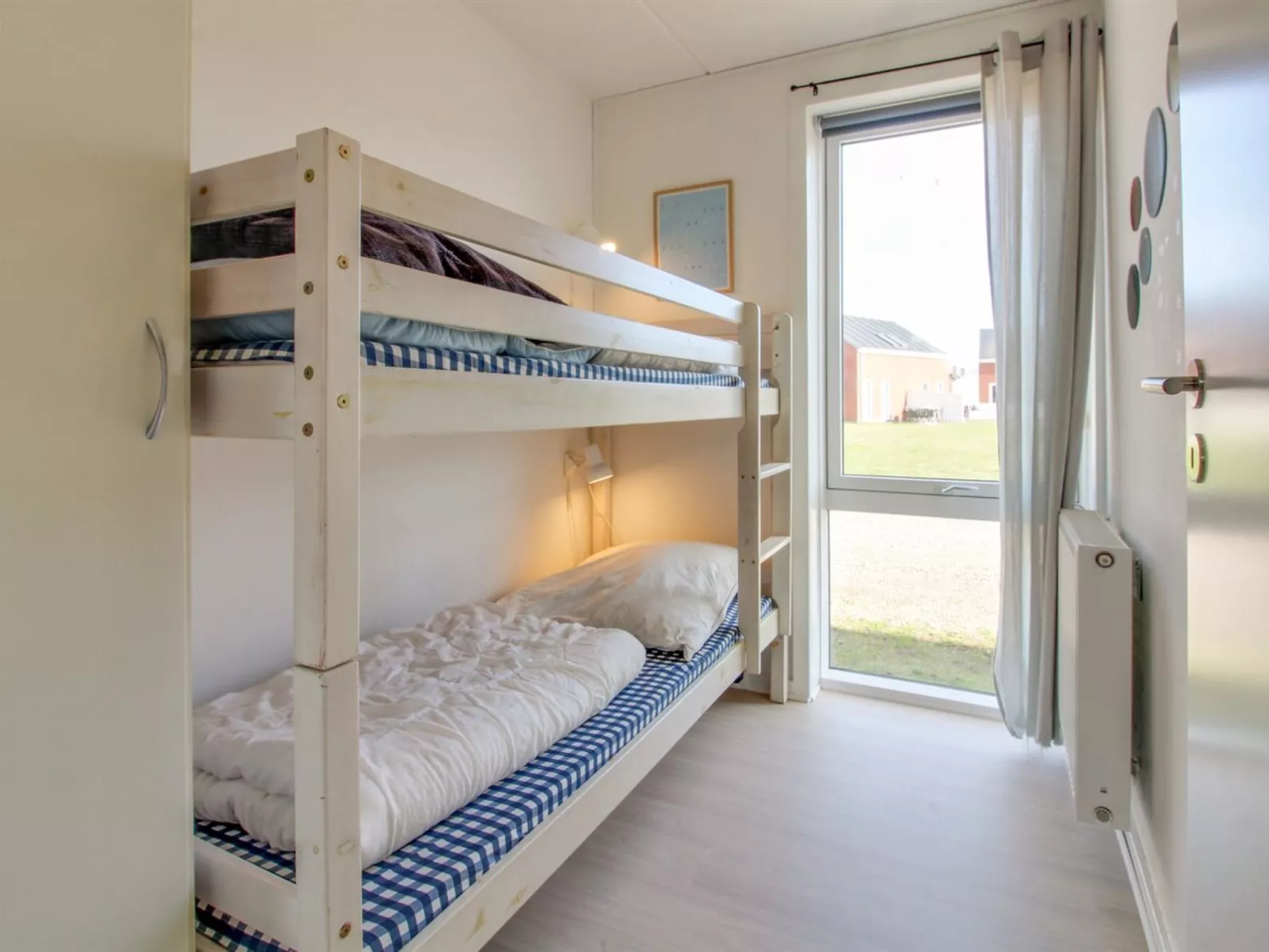 "Aswith" - 2.3km from the sea-Binnen