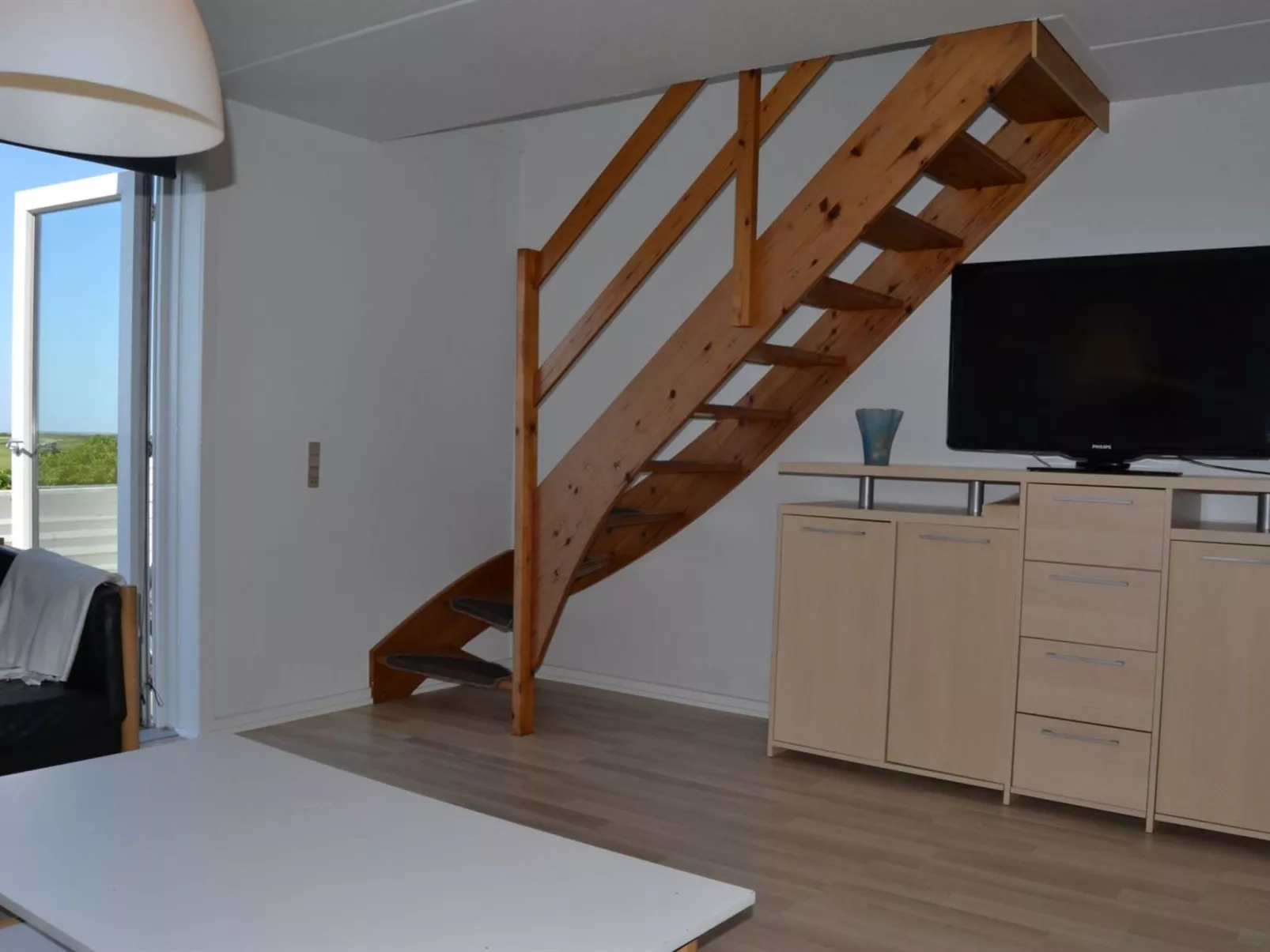 "Drita" - 2.3km from the sea-Binnen