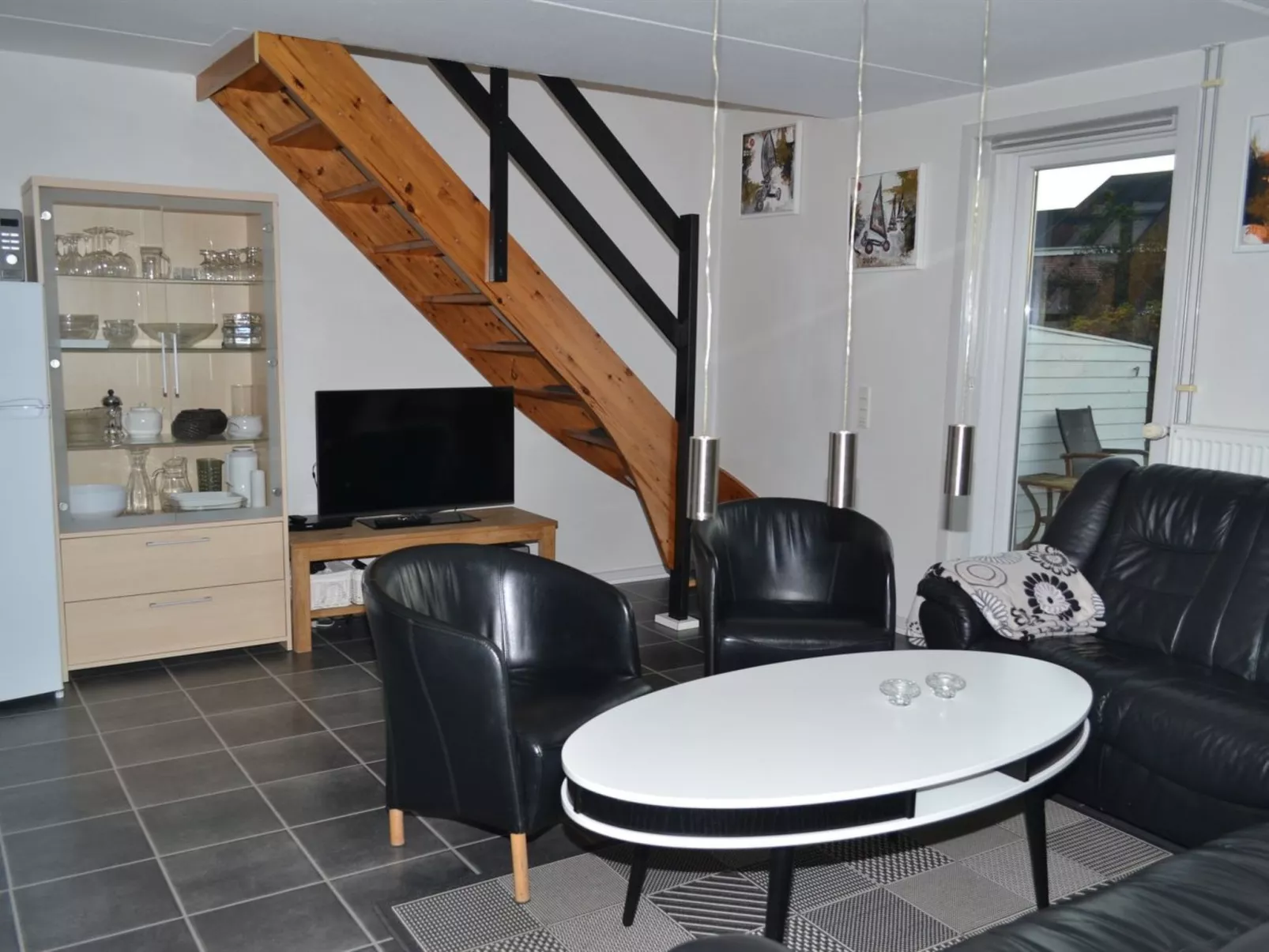 "Edly" - 2.3km from the sea-Binnen