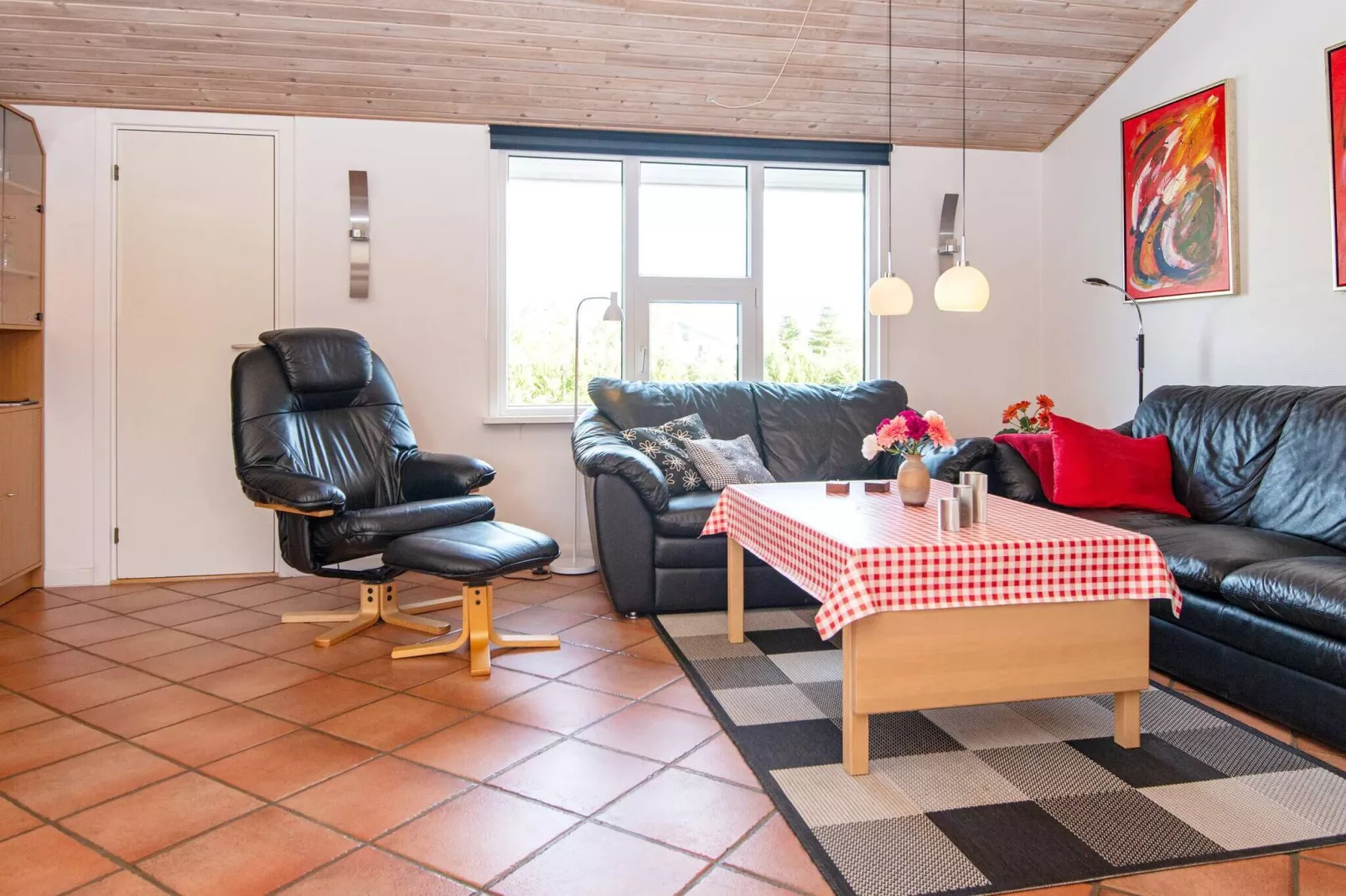 Modern vakantiehuis dicht bij Ringkøbing met sauna-Binnen