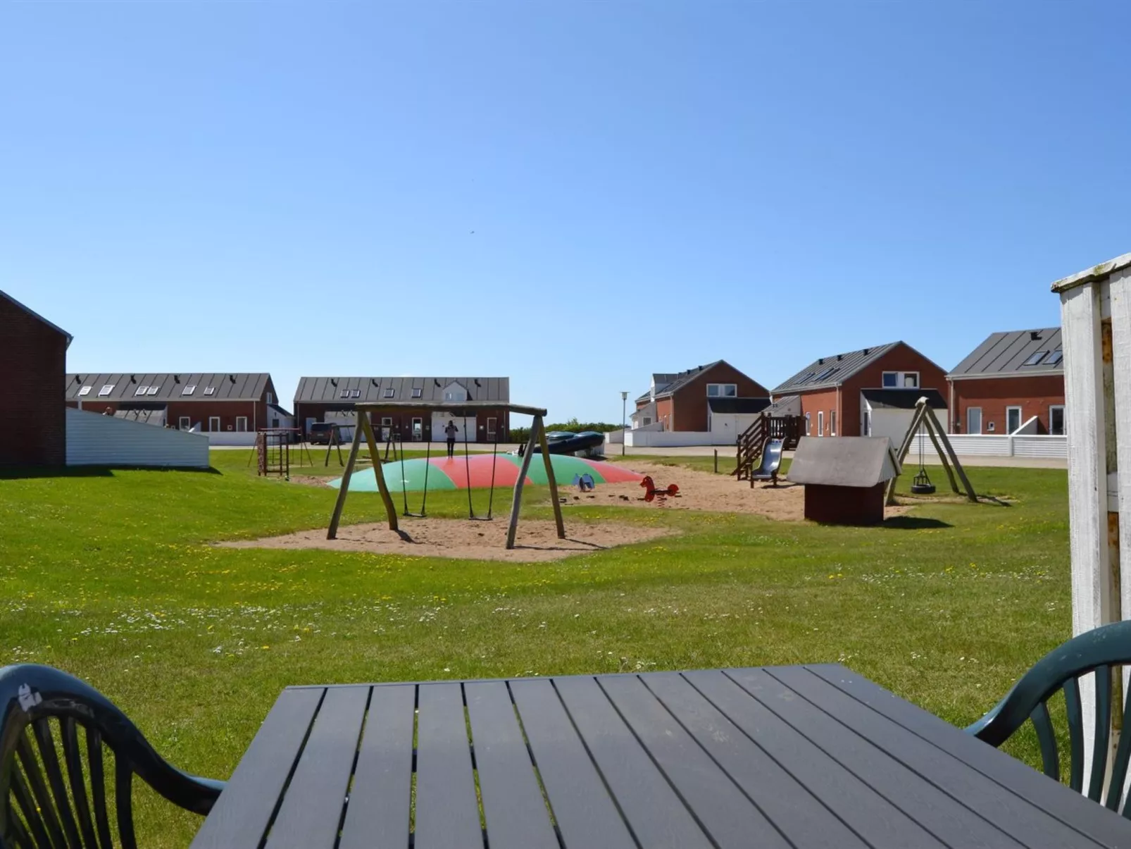 "Daya" - 2.3km from the sea-Buiten