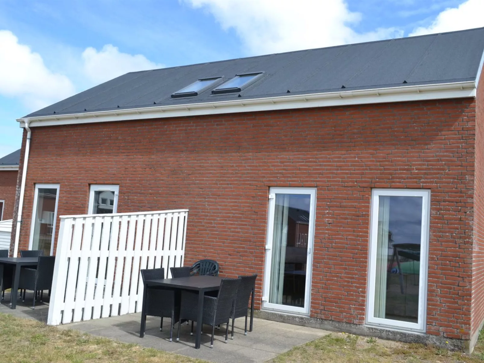 "Daya" - 2.3km from the sea-Buiten