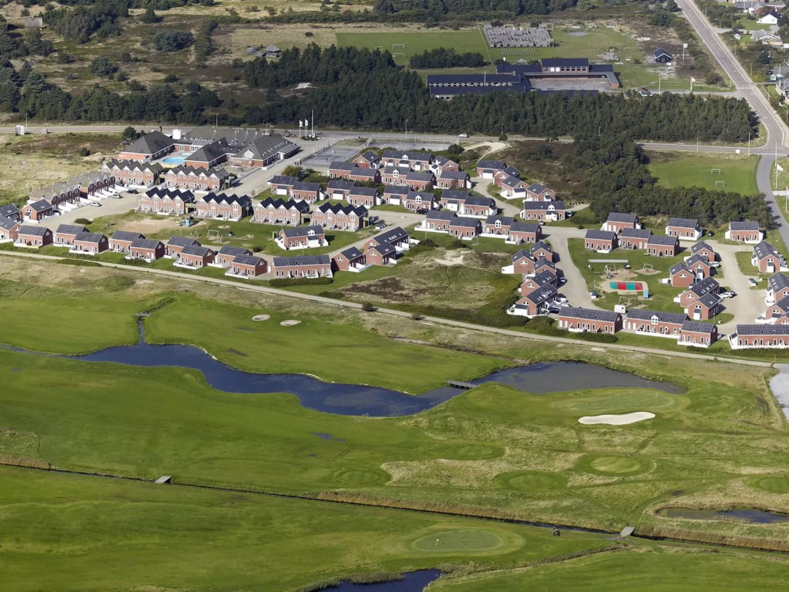 "Daya" - 2.3km from the sea-Buiten