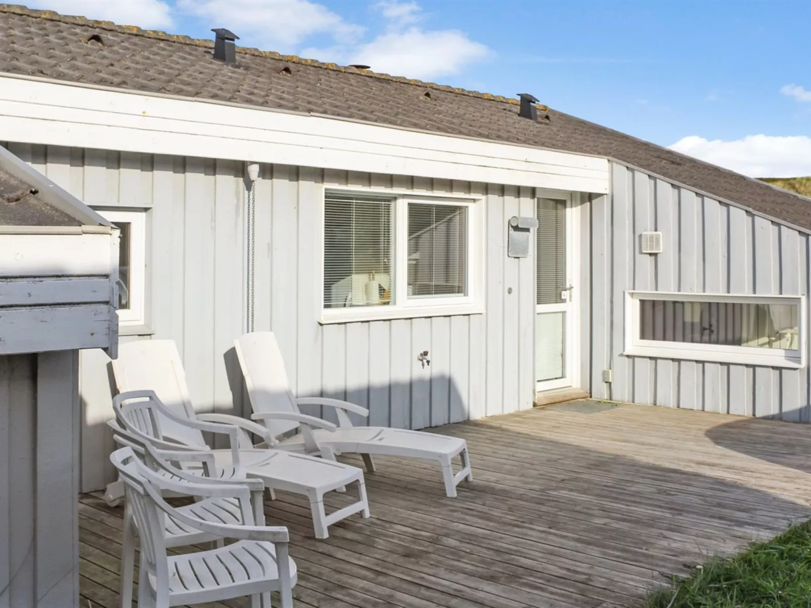 "Avni" - 200m from the sea-Buiten