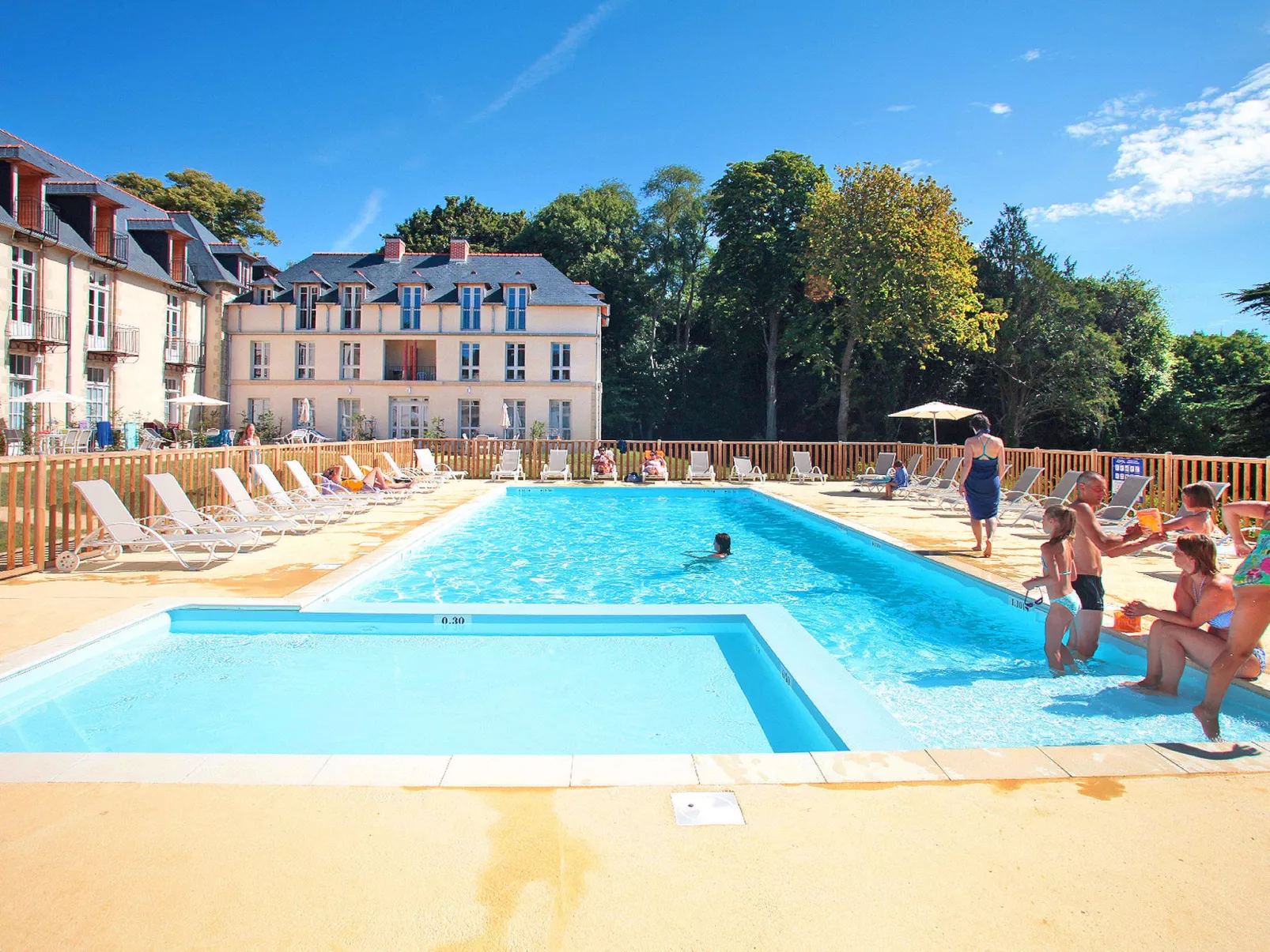 Le Château de Kergonano (BDE103)-Buiten