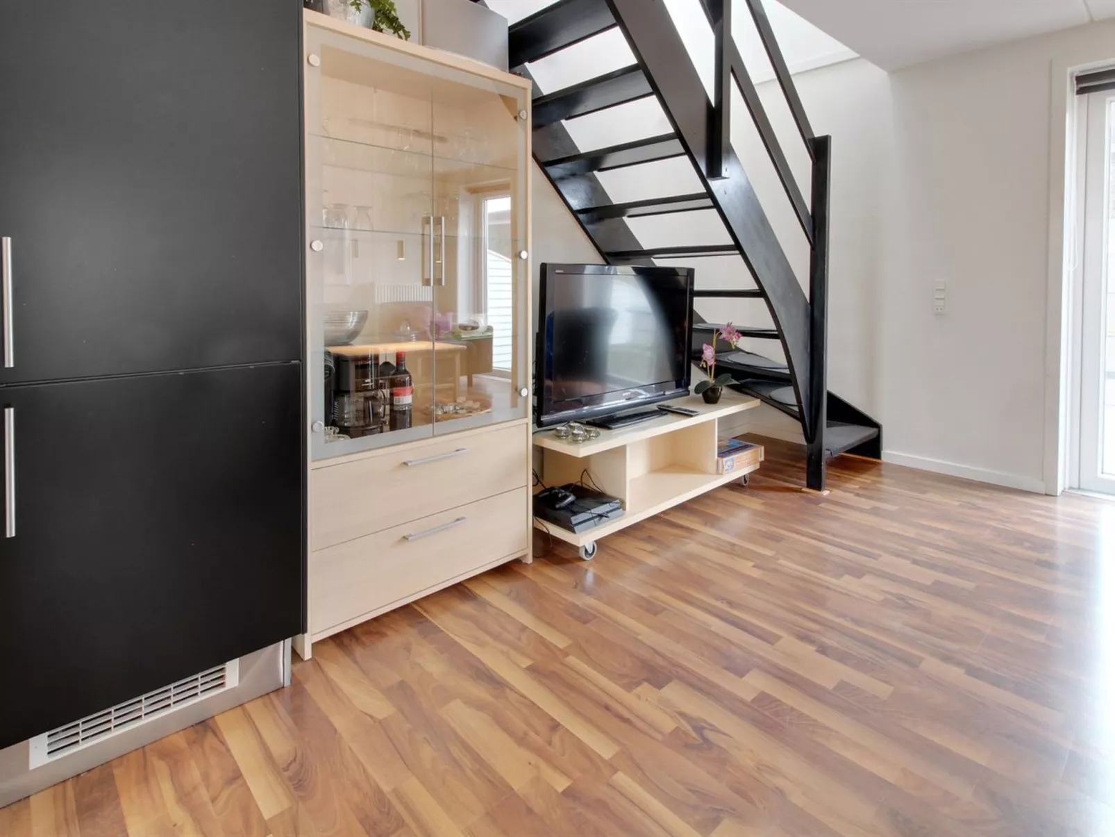 "Gaida" - 2.3km from the sea-Binnen