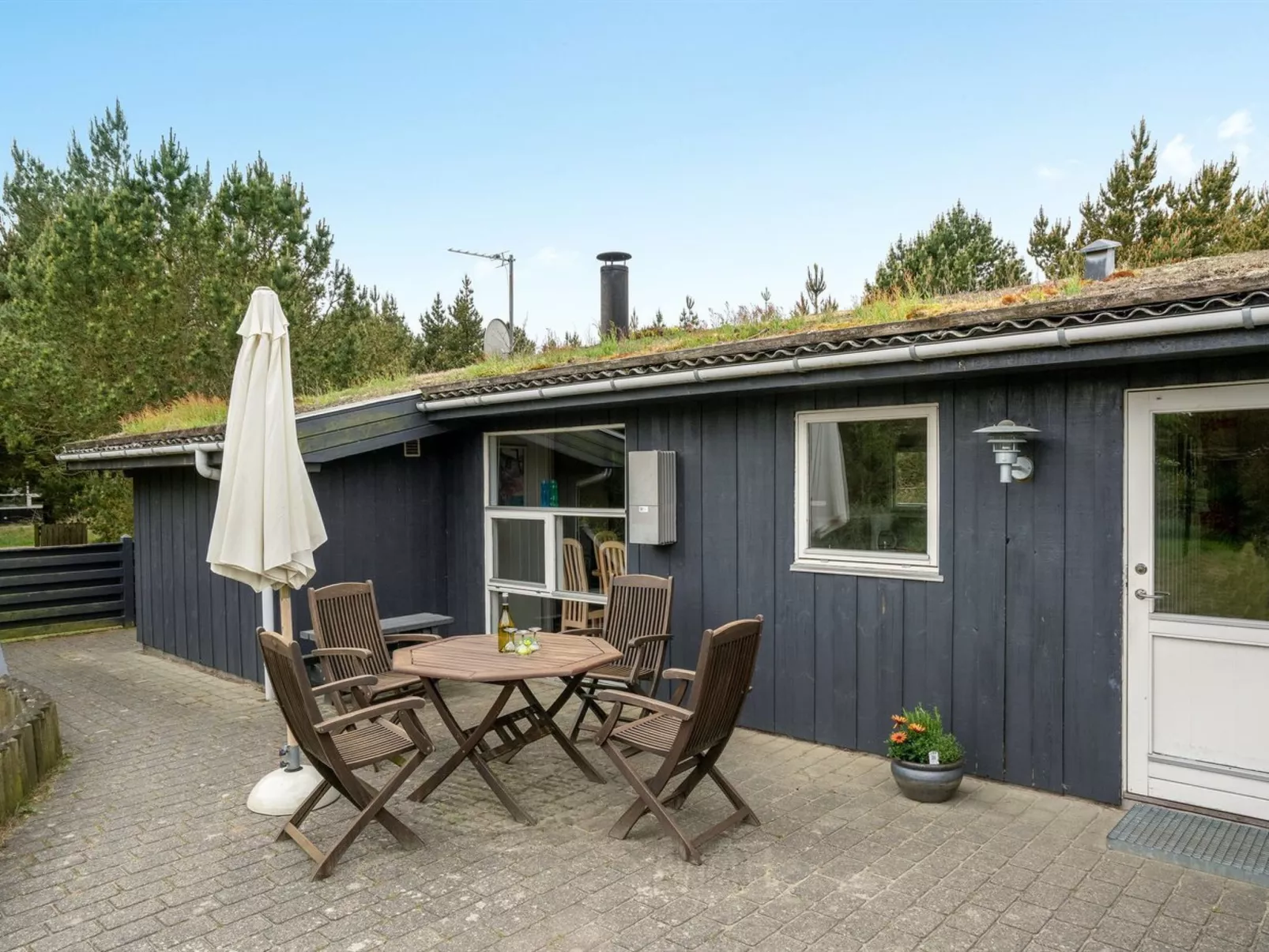 "Roald" - 2.2km from the sea-Buiten