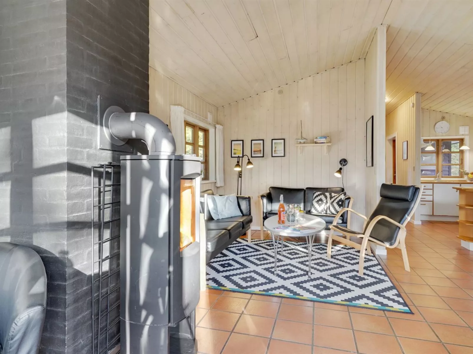 "Heralda" - 3.3km from the sea-Binnen