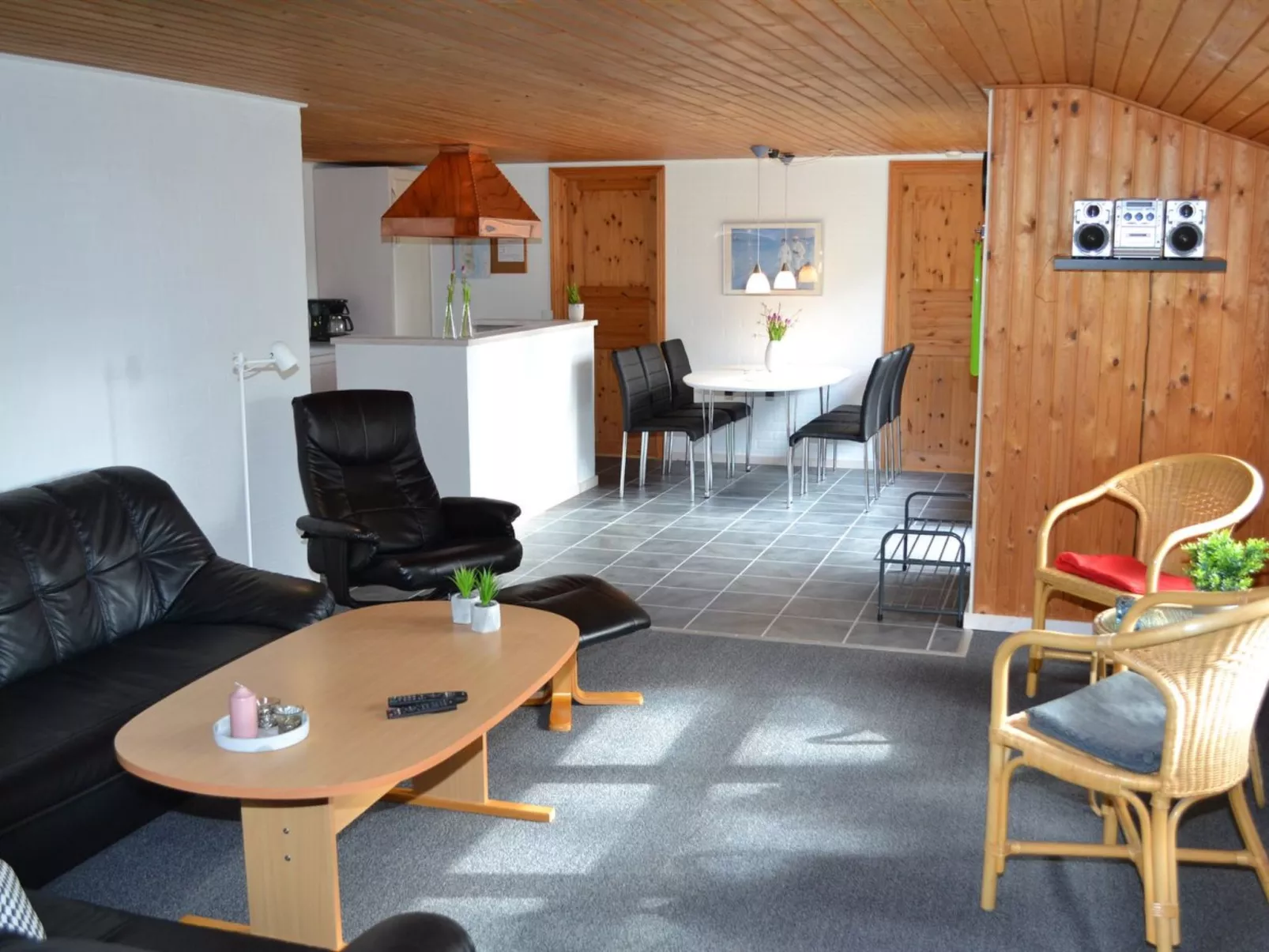 "Troen" - 3.8km from the sea-Binnen