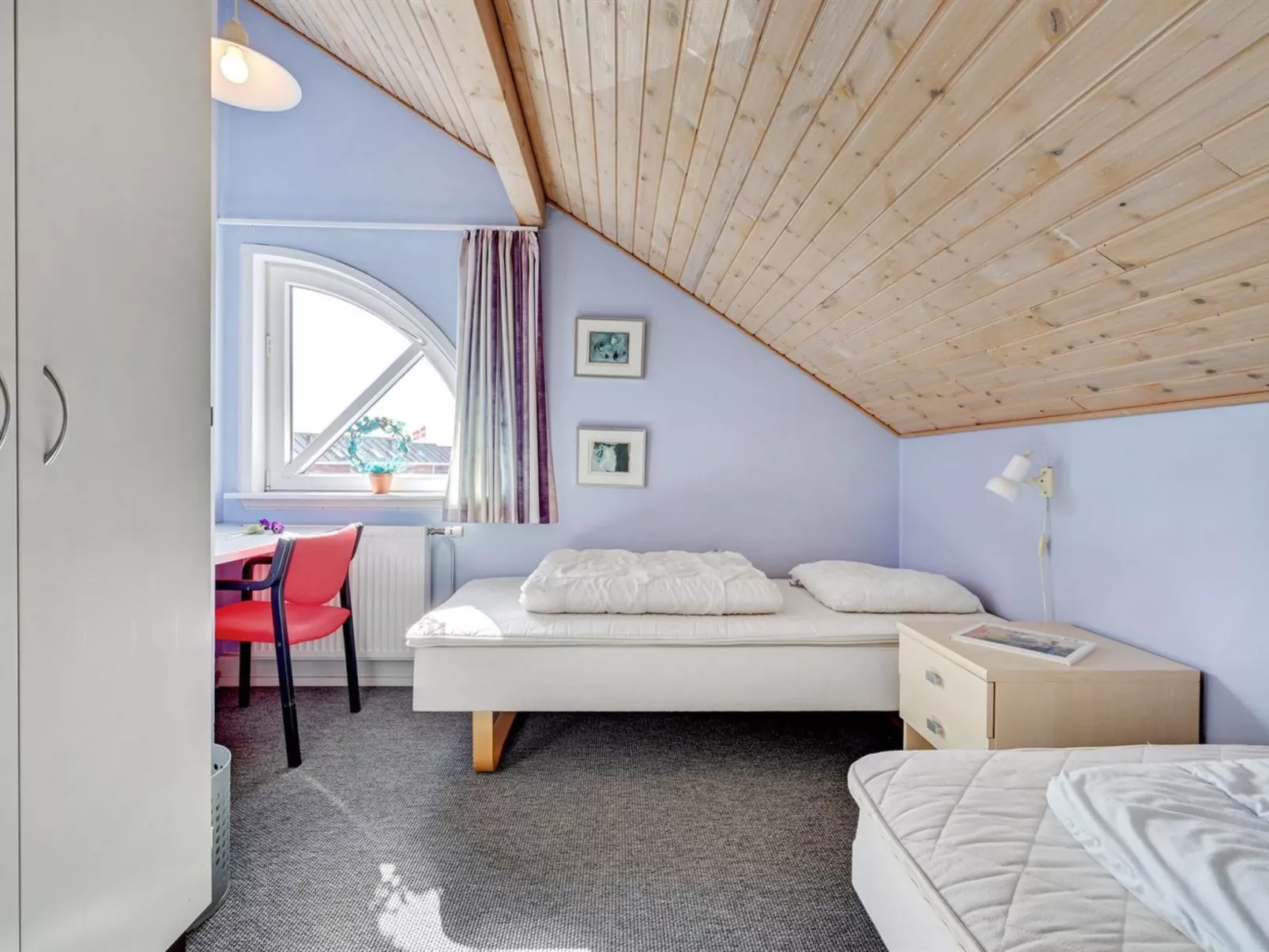 "Odger" - 2.3km from the sea-Binnen