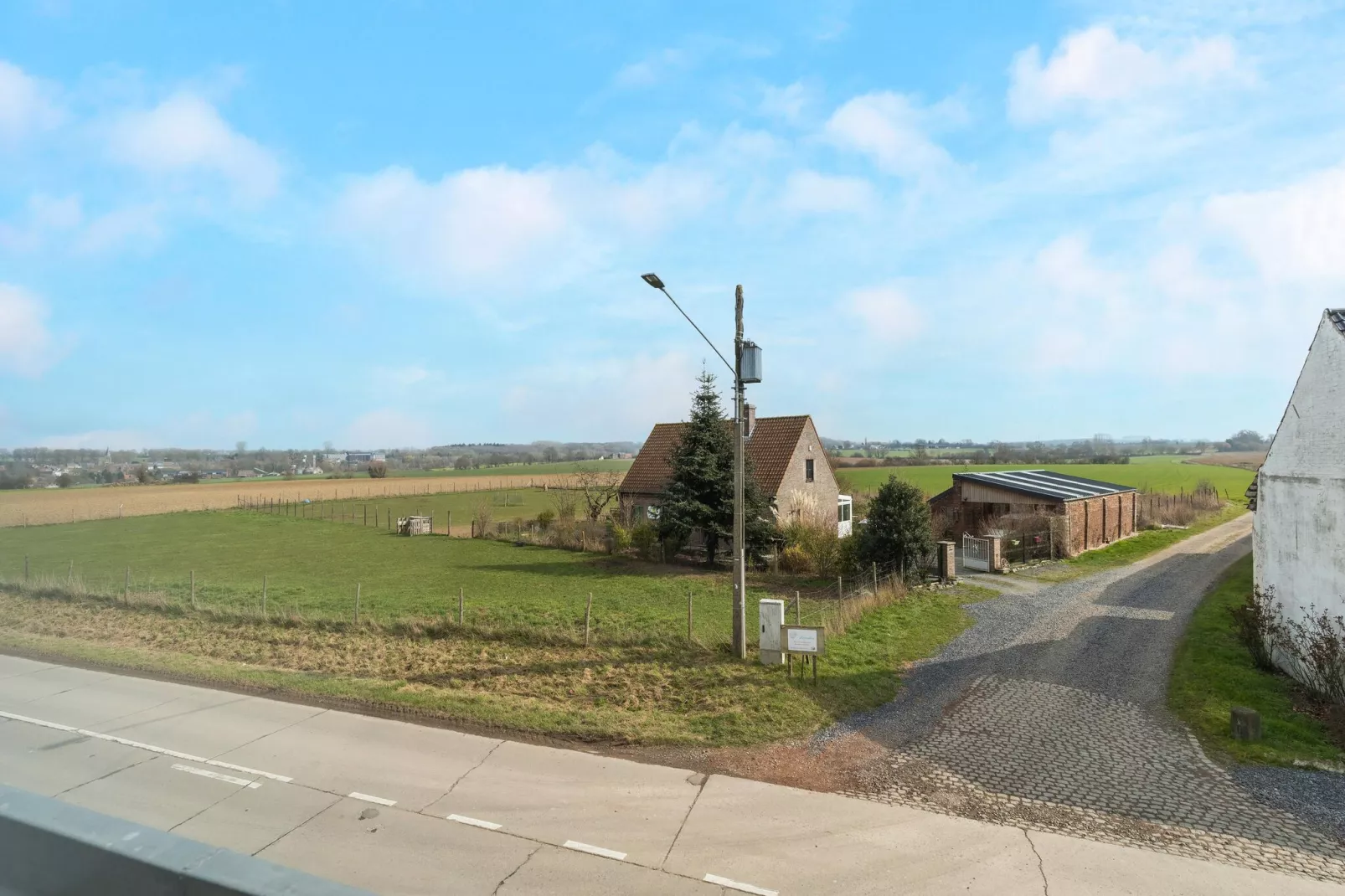 La colline sous le Vent-Overloop